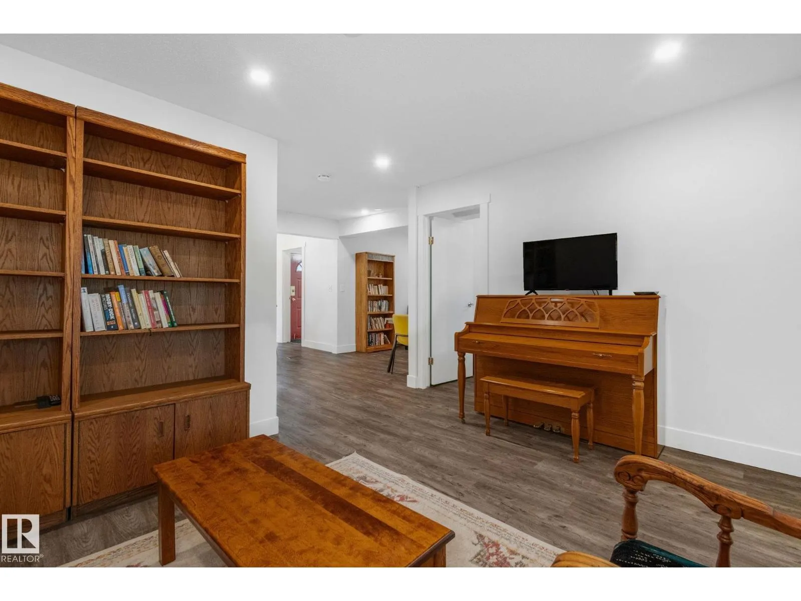 11317 66 ST NW