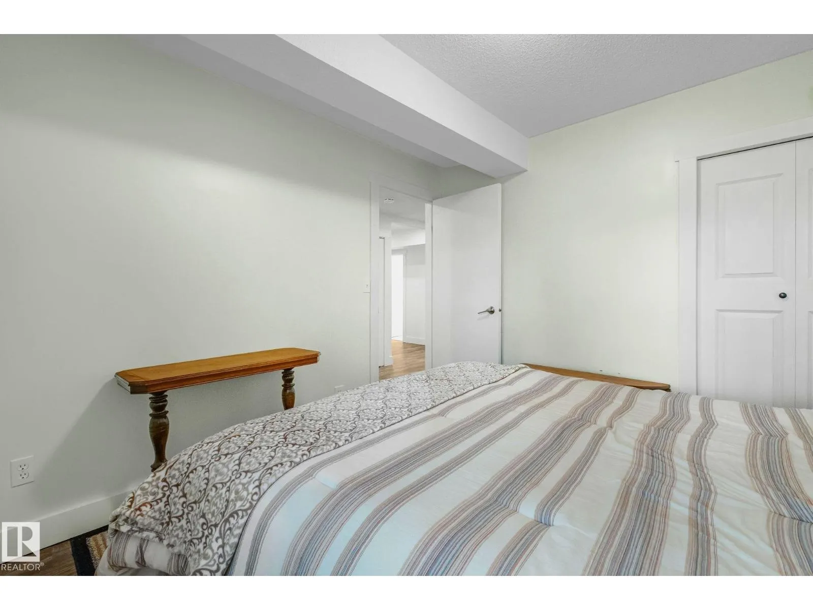 11317 66 ST NW