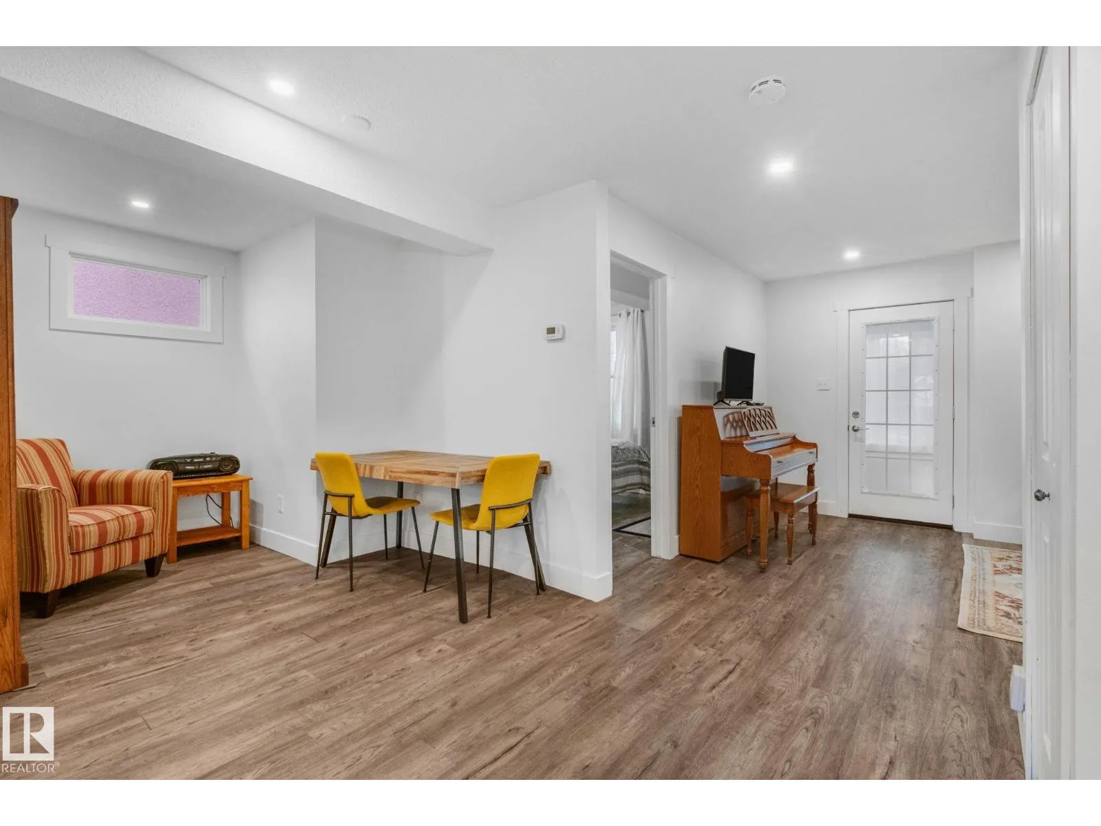 11317 66 ST NW