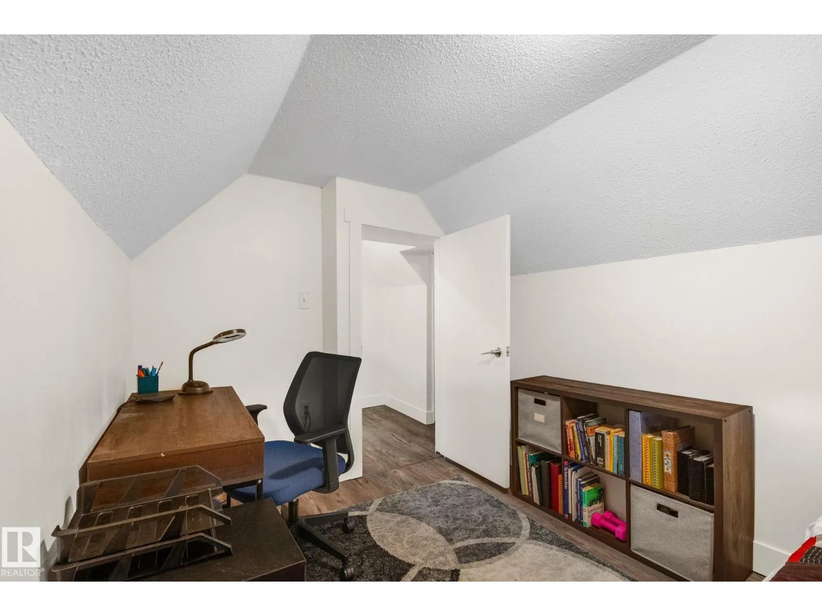 11317 66 ST NW