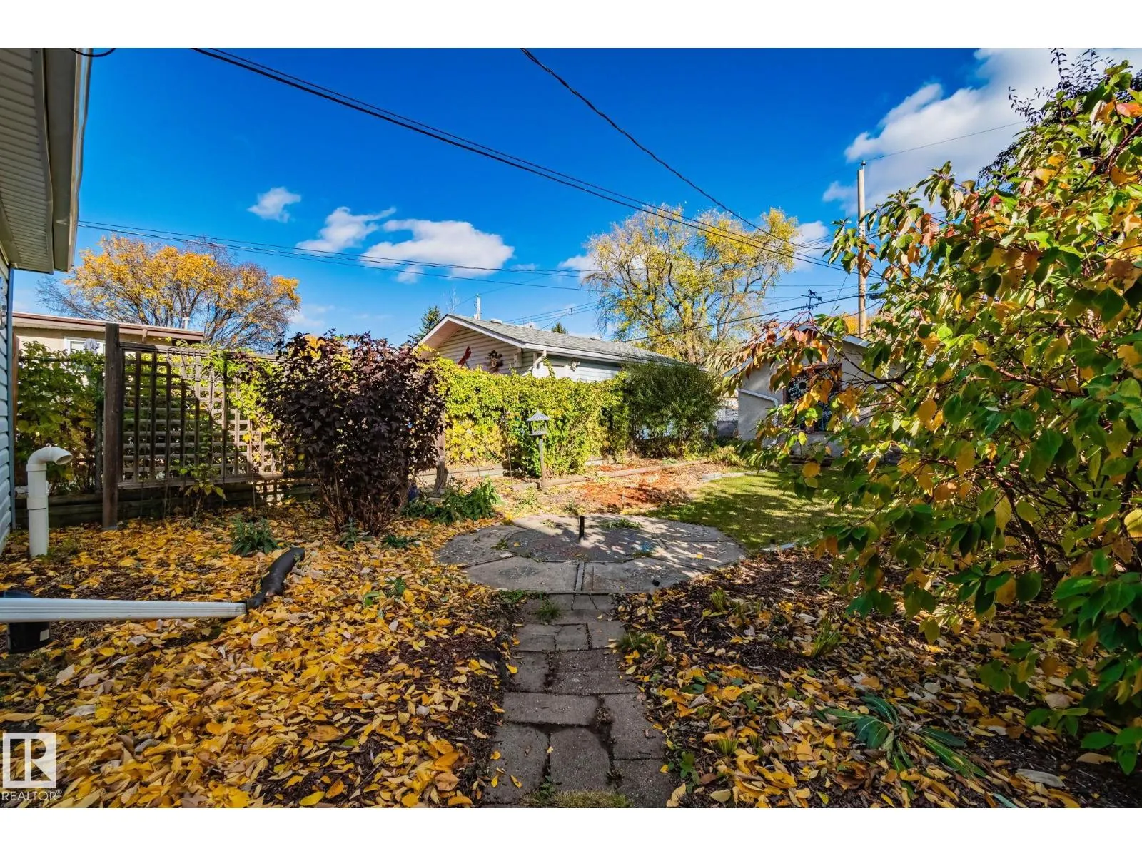 11317 66 ST NW