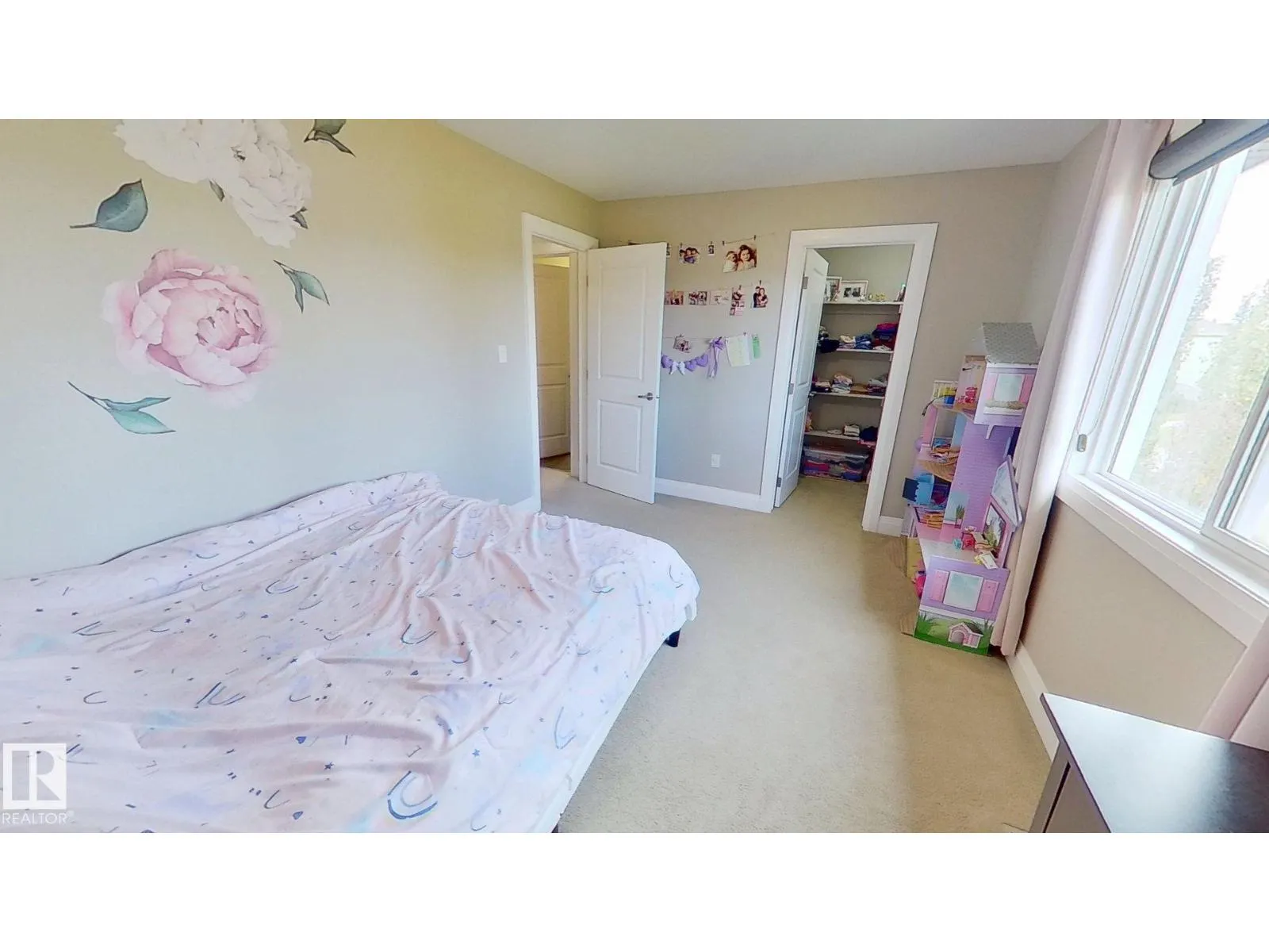 11628 16 AV SW SW