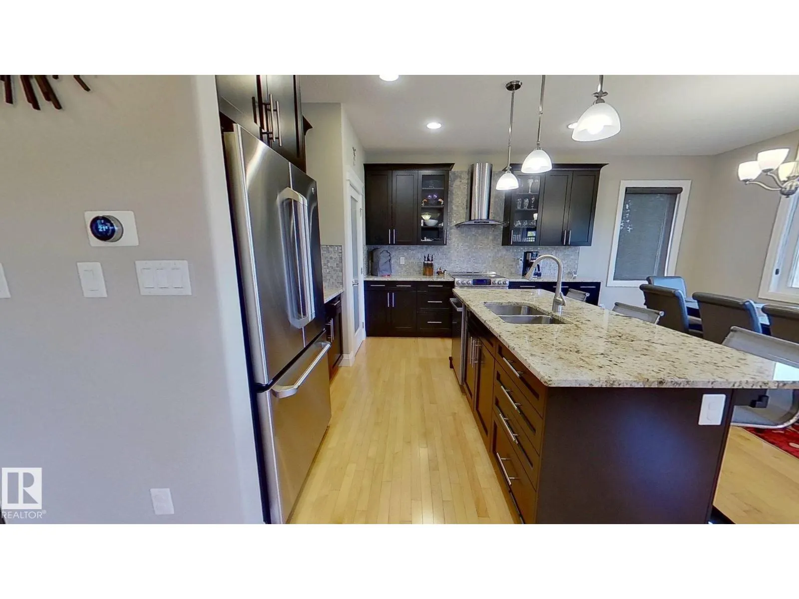 11628 16 AV SW SW