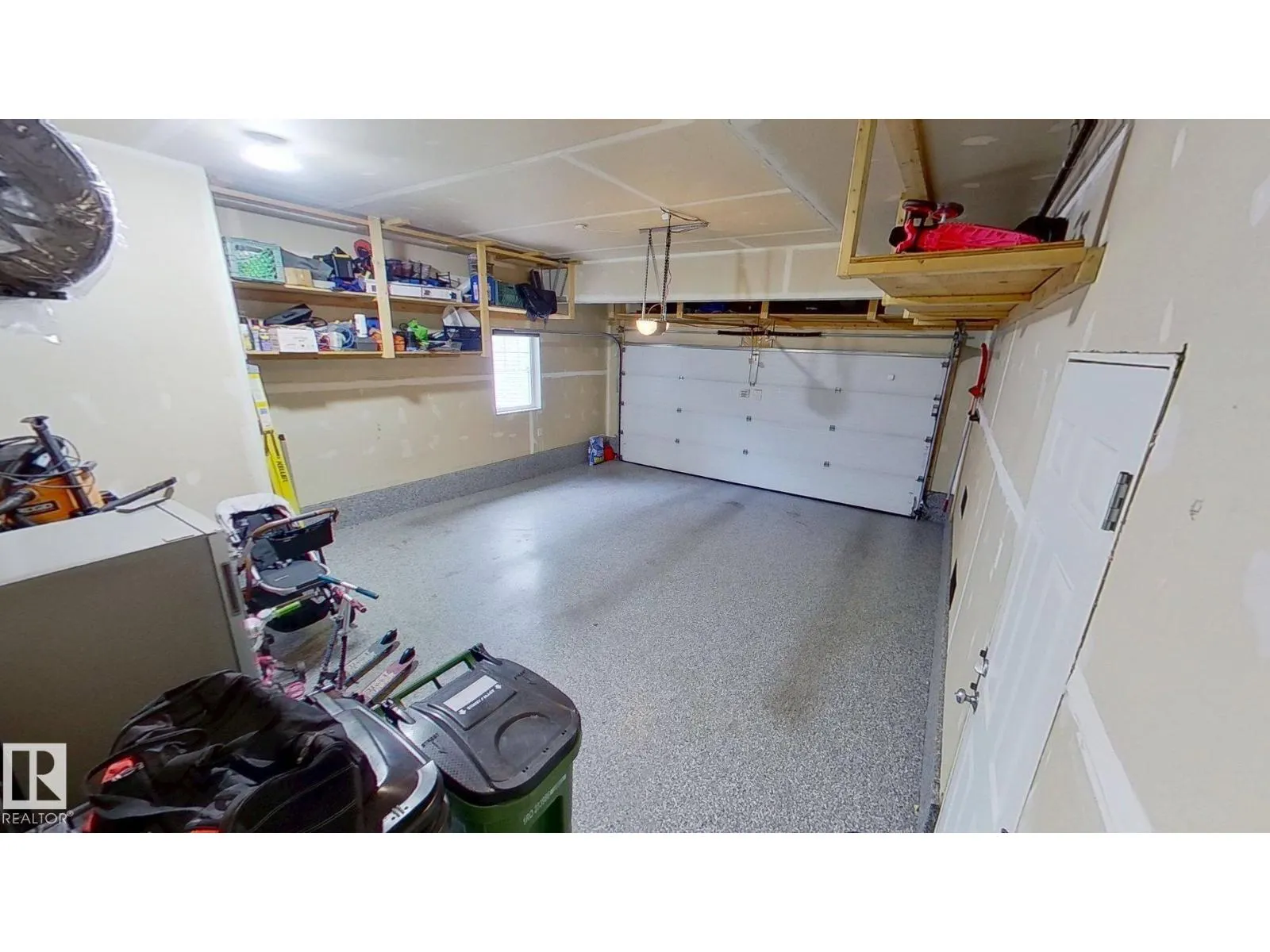 11628 16 AV SW SW