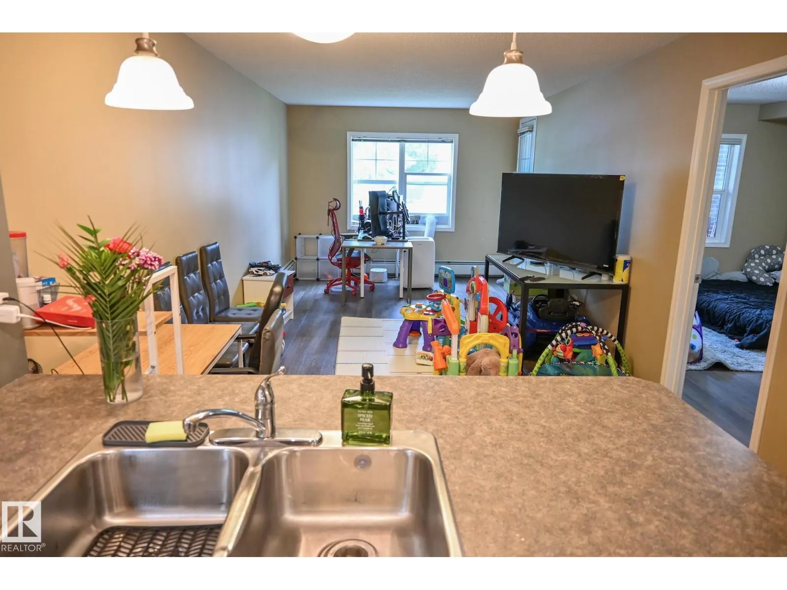 #113 630 MCALLISTER LO SW