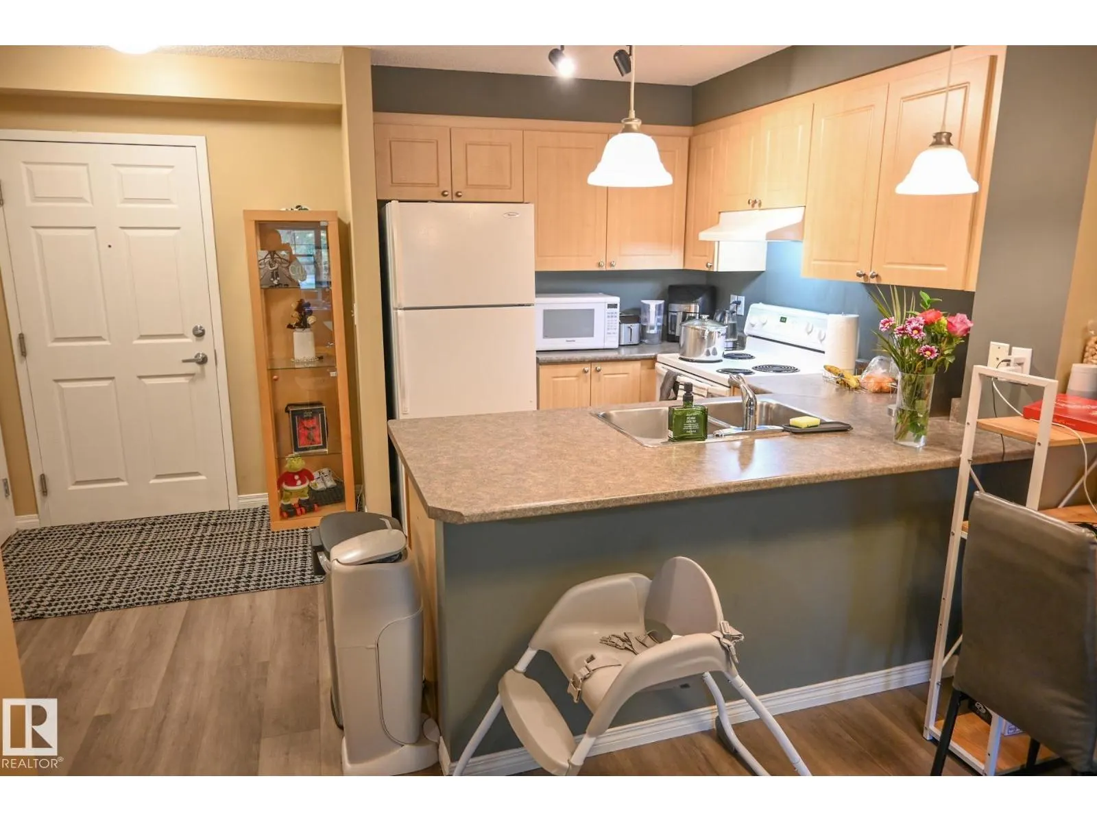#113 630 MCALLISTER LO SW