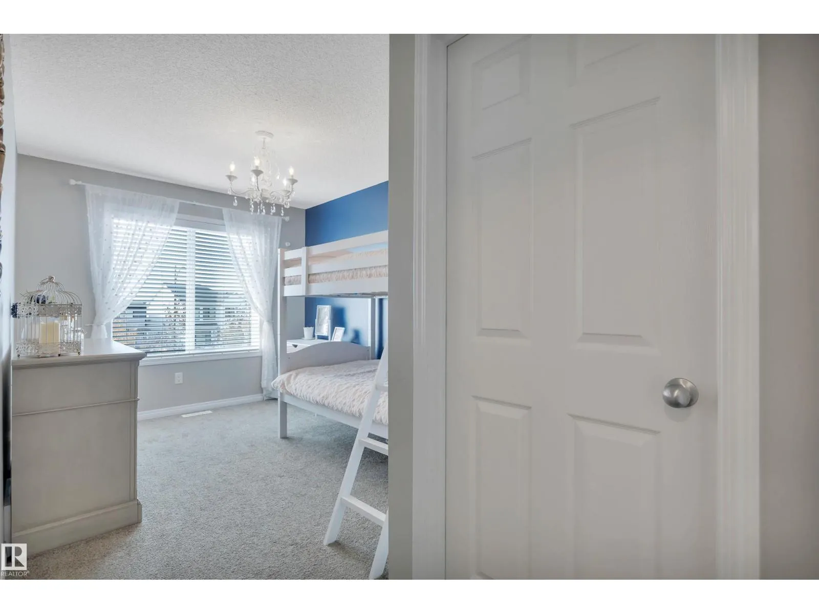 2714 COUGHLAN GREEN SW