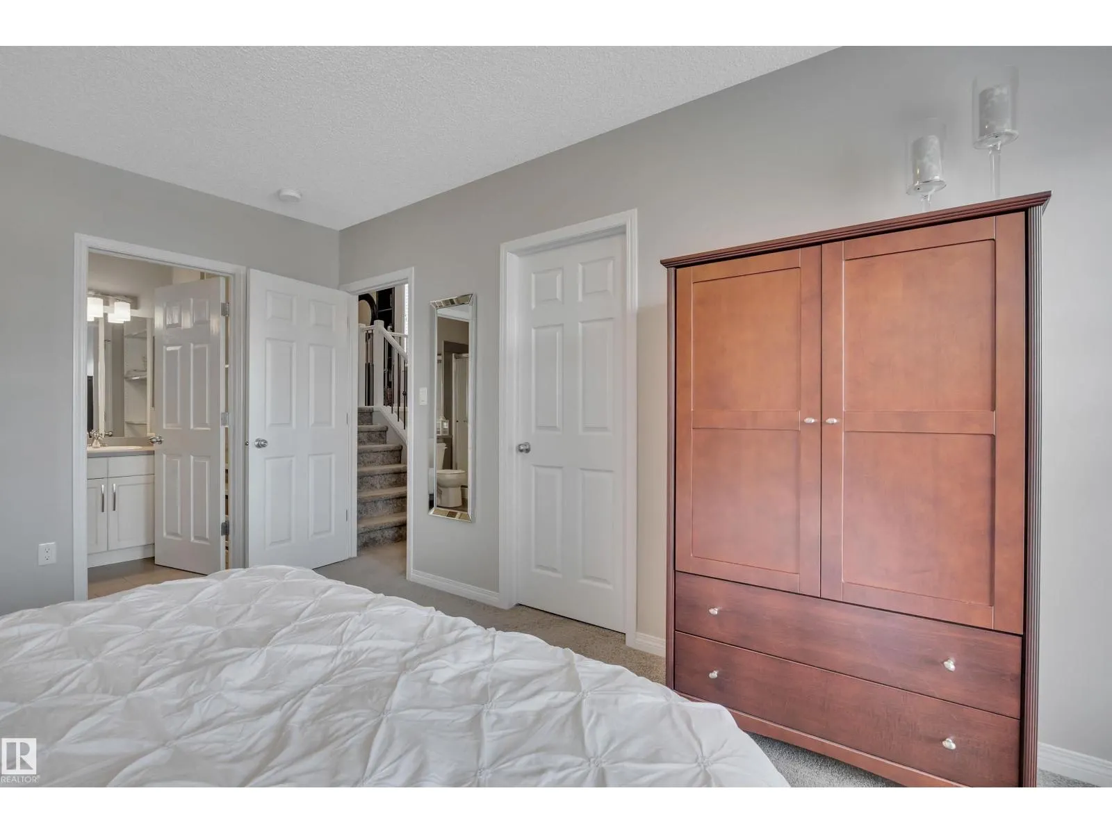 2714 COUGHLAN GREEN SW