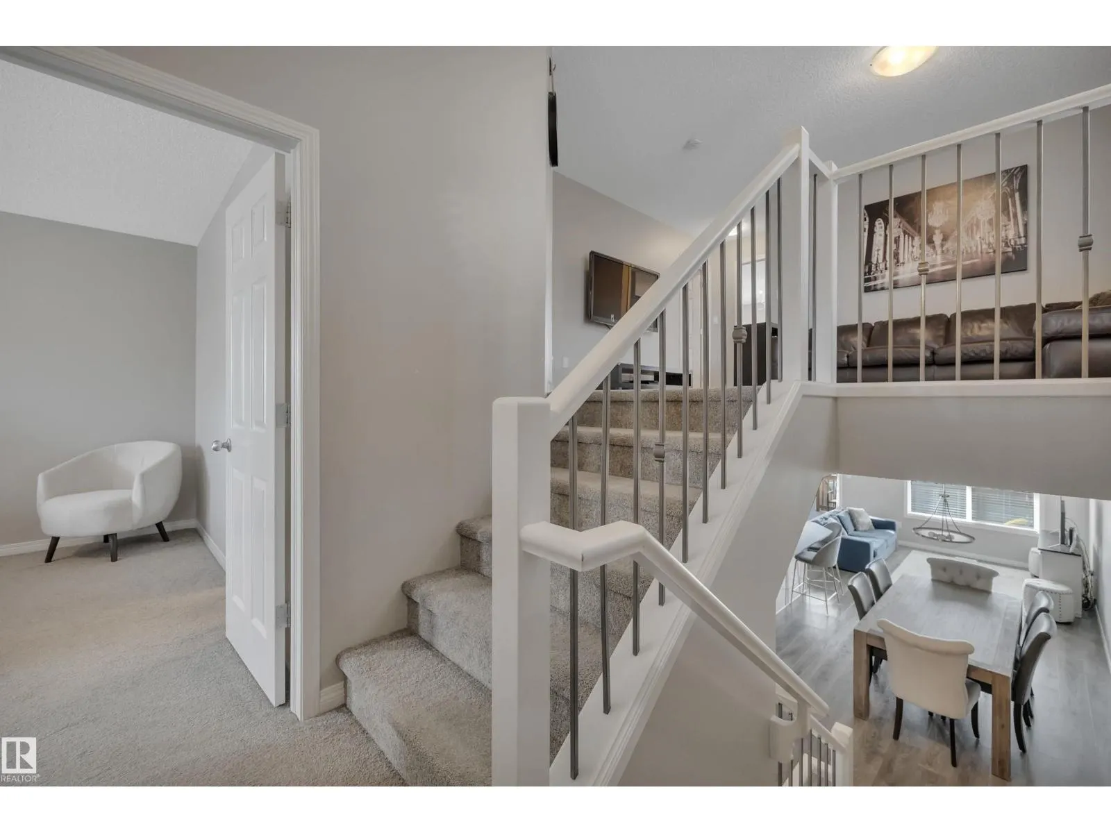 2714 COUGHLAN GREEN SW