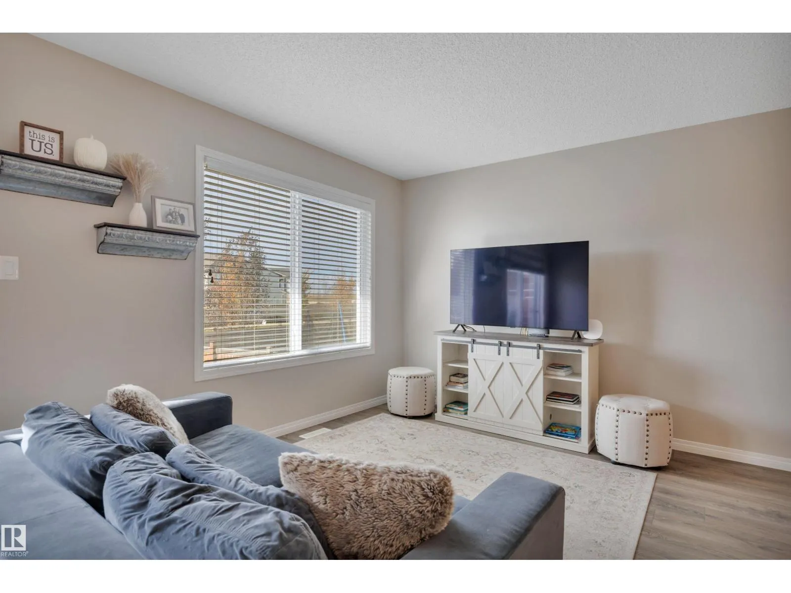 2714 COUGHLAN GREEN SW