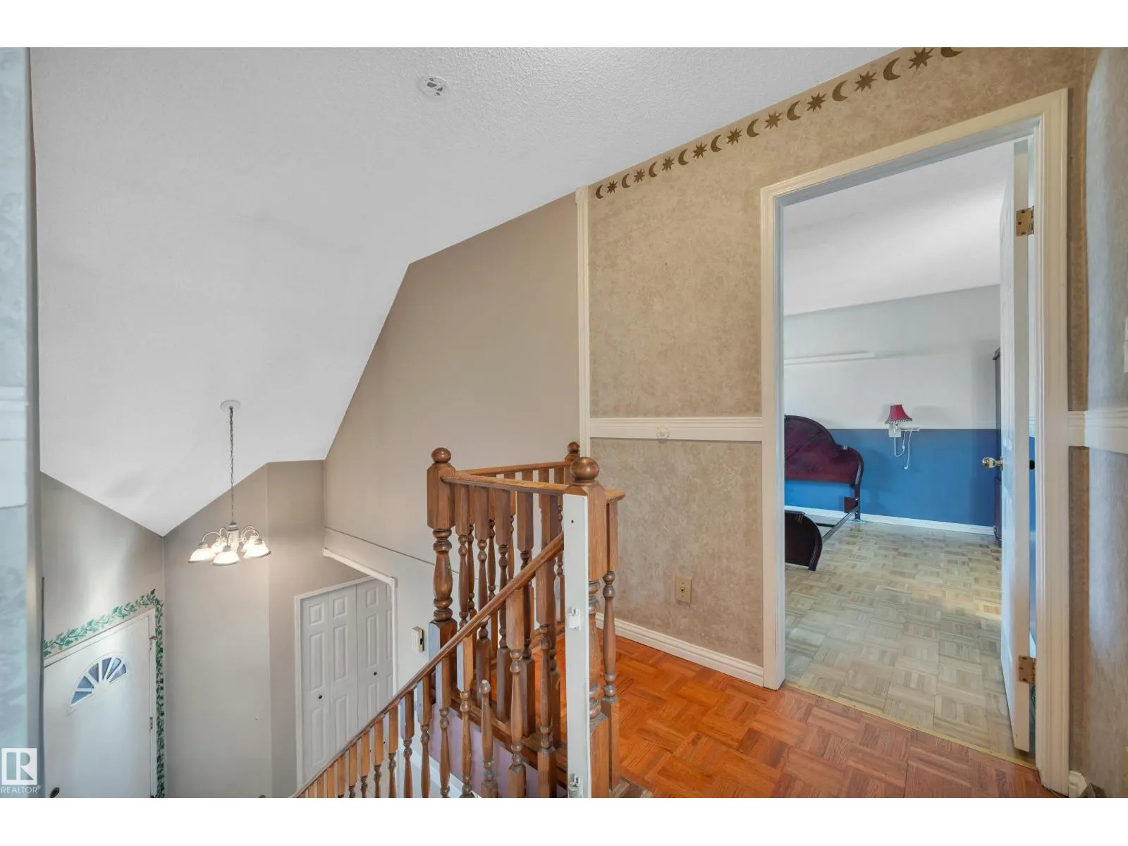 8011 152C AV NW