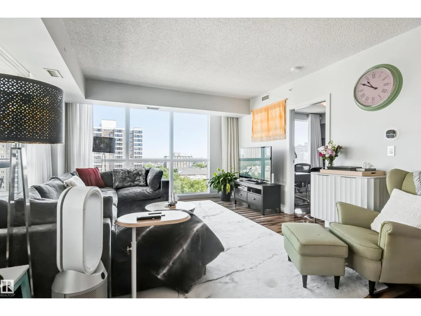 #1003 10046 117 ST NW
