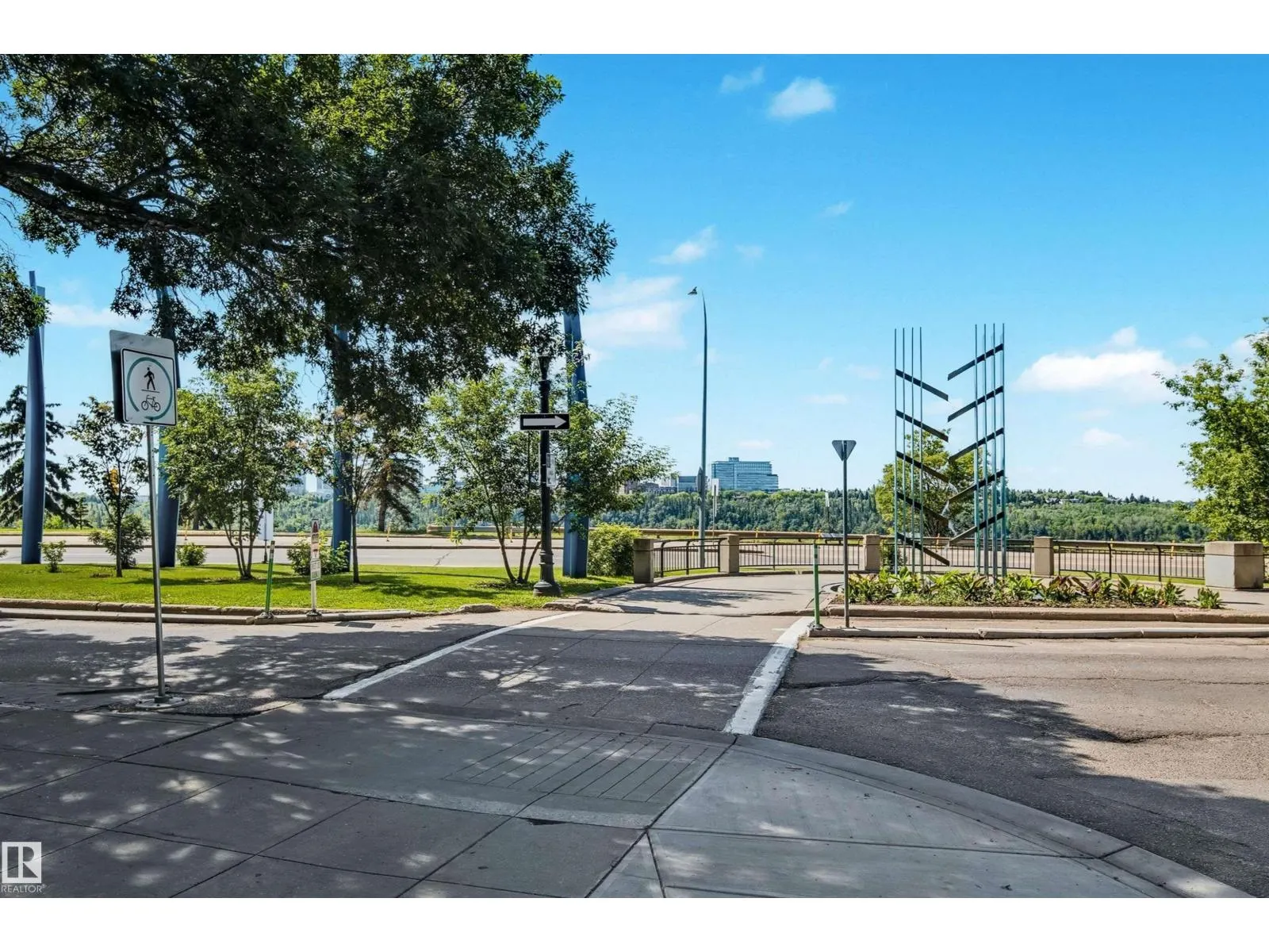 #1003 10046 117 ST NW