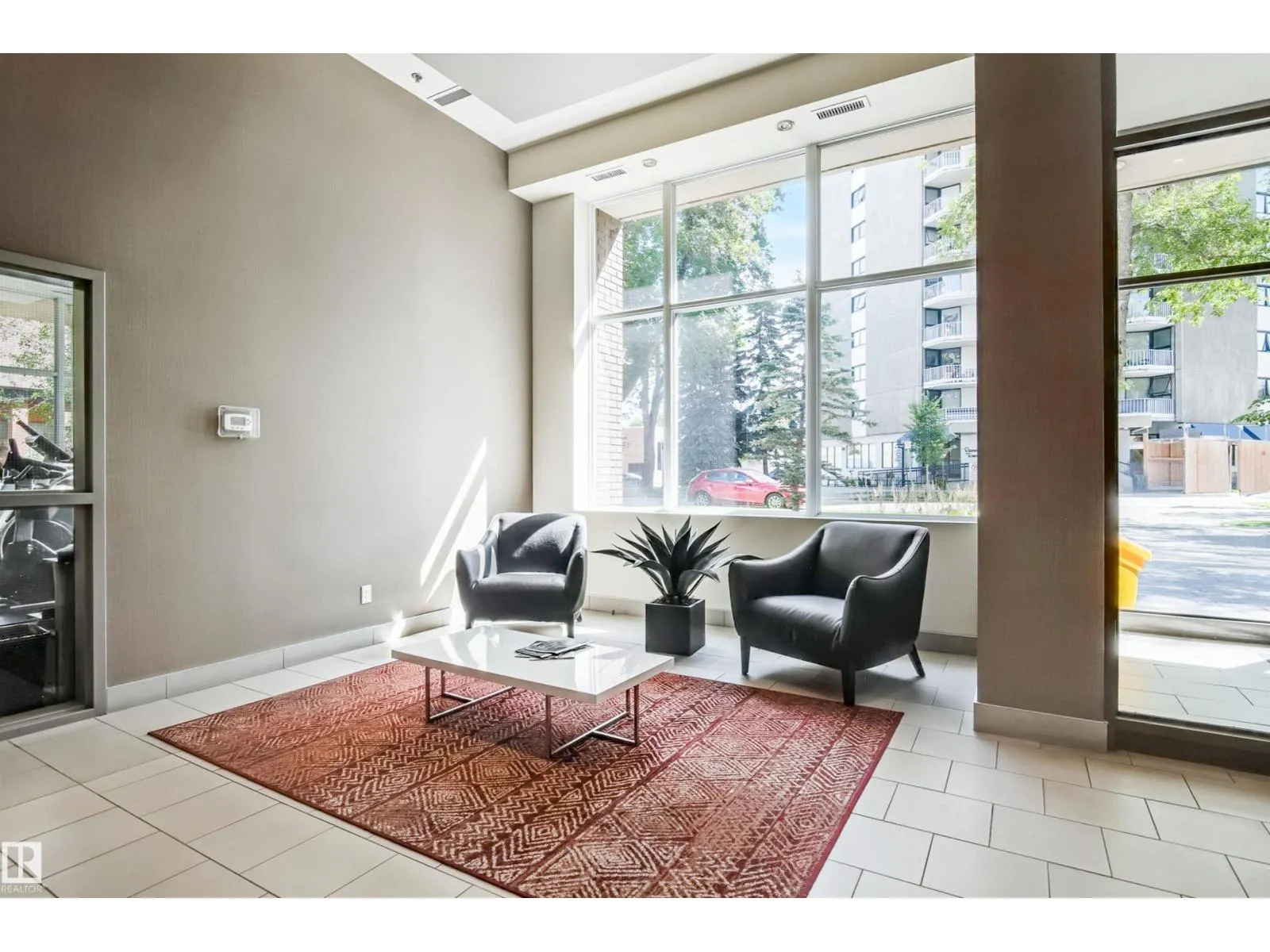 #1003 10046 117 ST NW