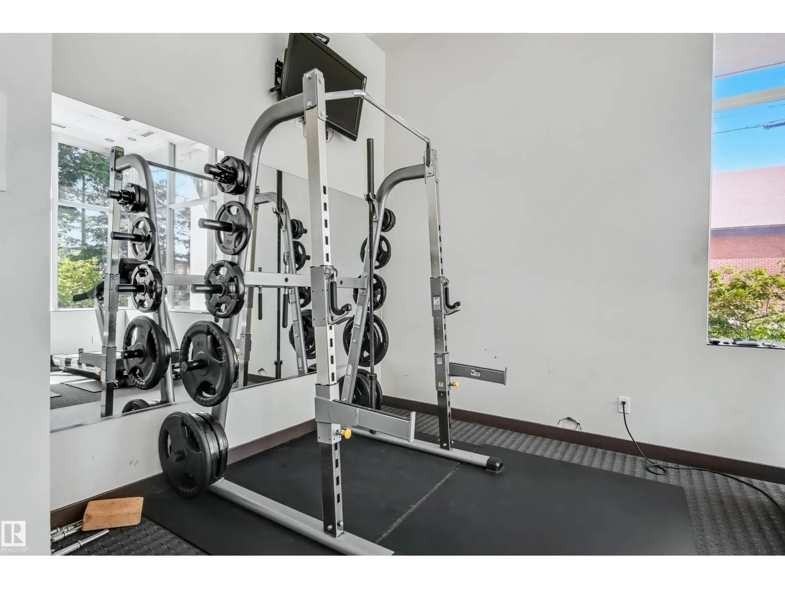 #1003 10046 117 ST NW