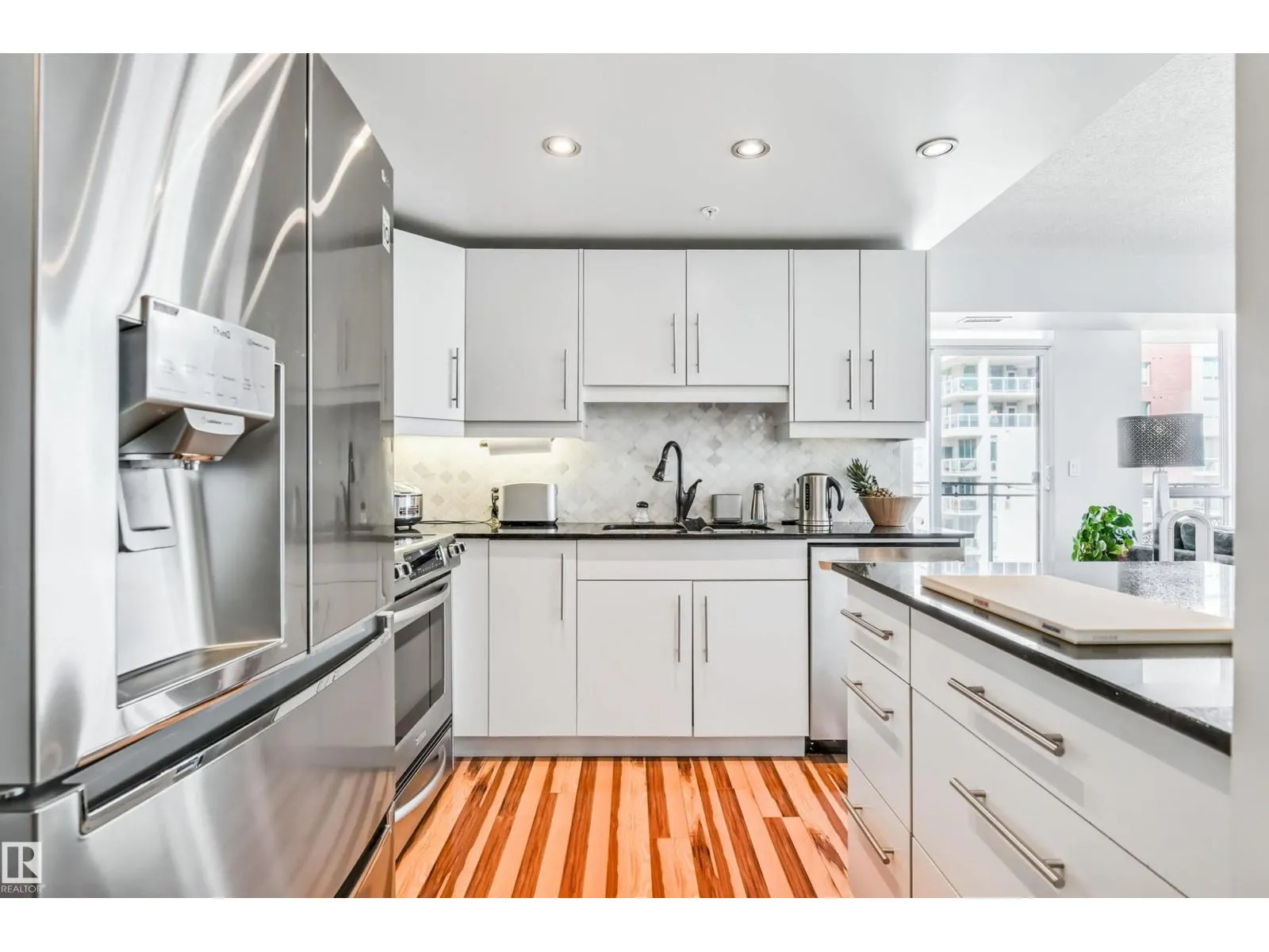 #1003 10046 117 ST NW