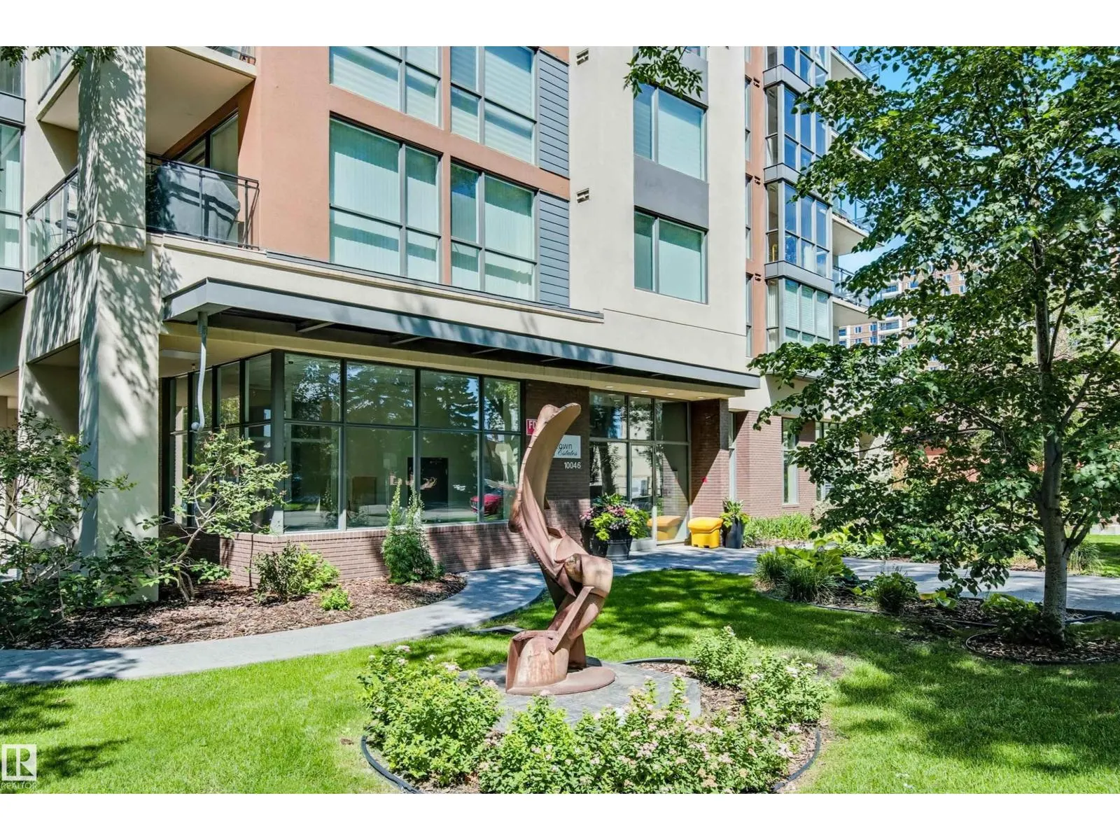 #1003 10046 117 ST NW