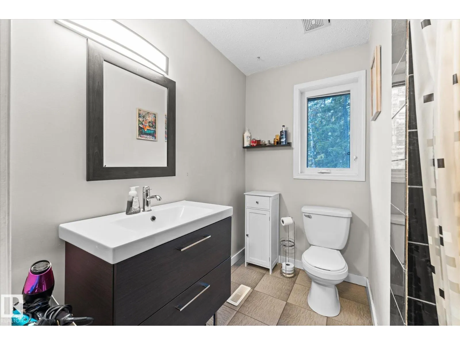 #22 52420 RGE ROAD 13