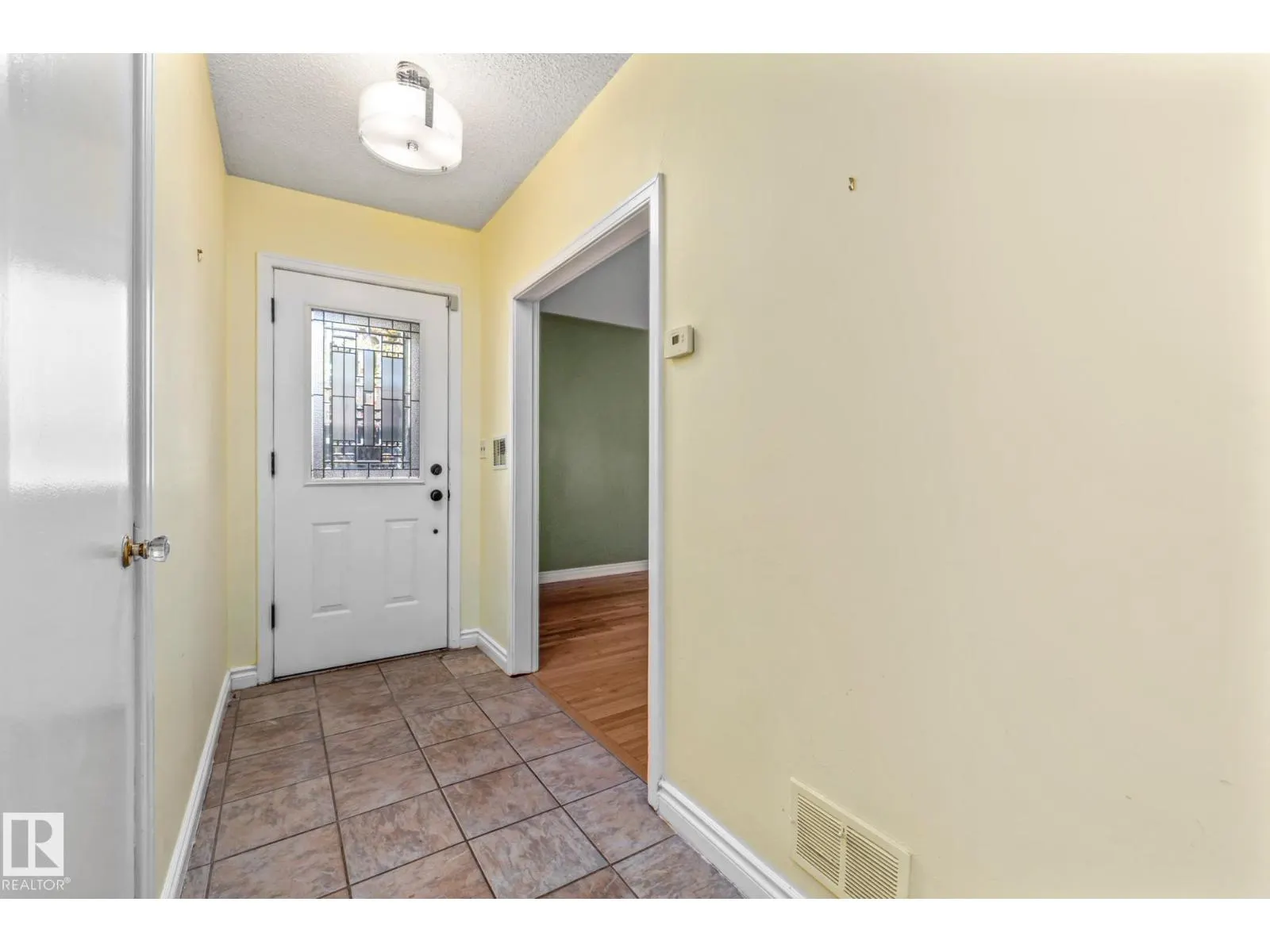 10405 GLENORA CR NW
