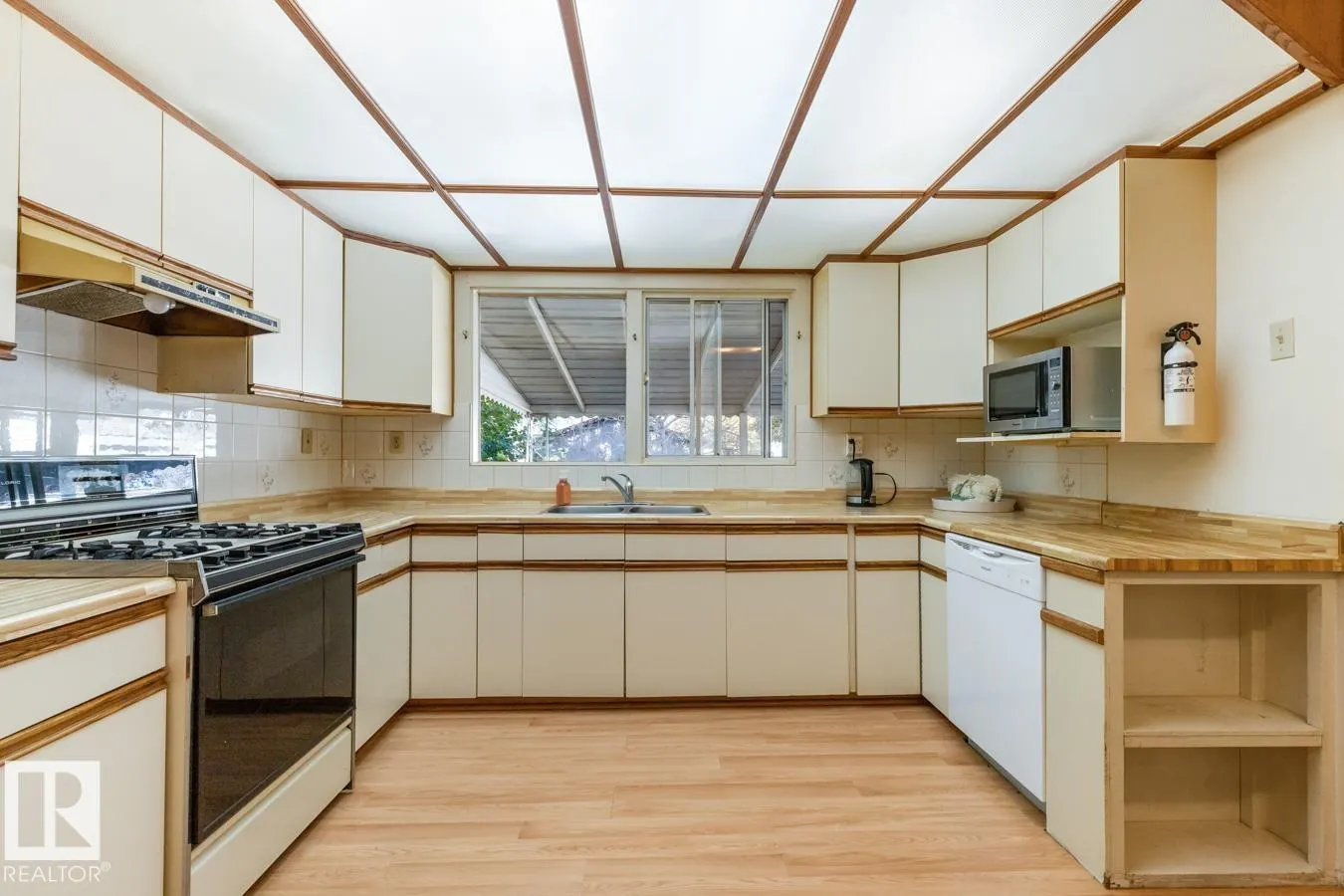 789 ALDER AV