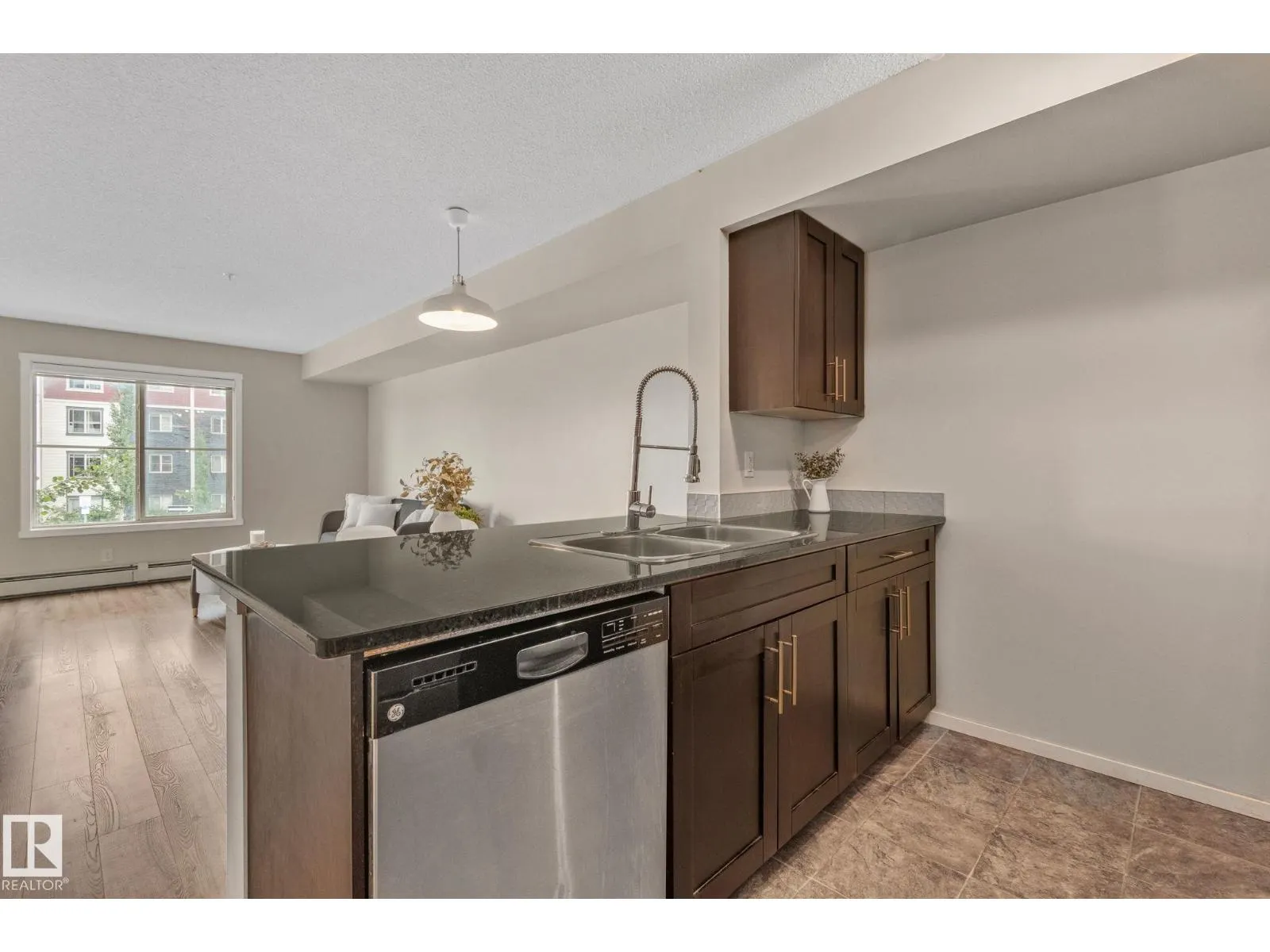 #210 5804 MULLEN PL NW