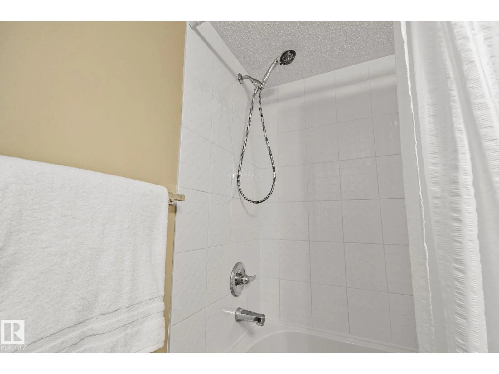 #210 5804 MULLEN PL NW