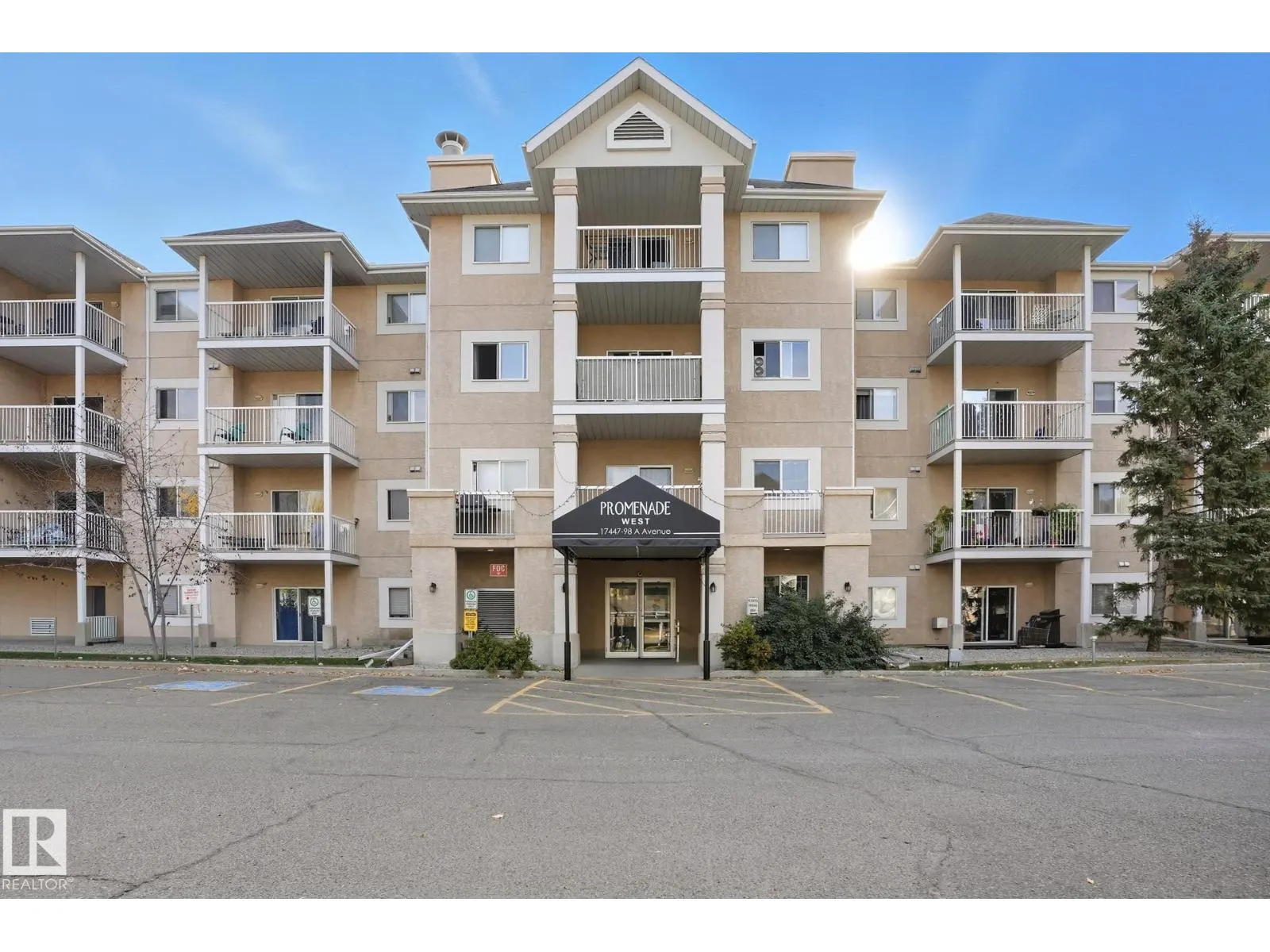 #130 17447 98A Ave NW