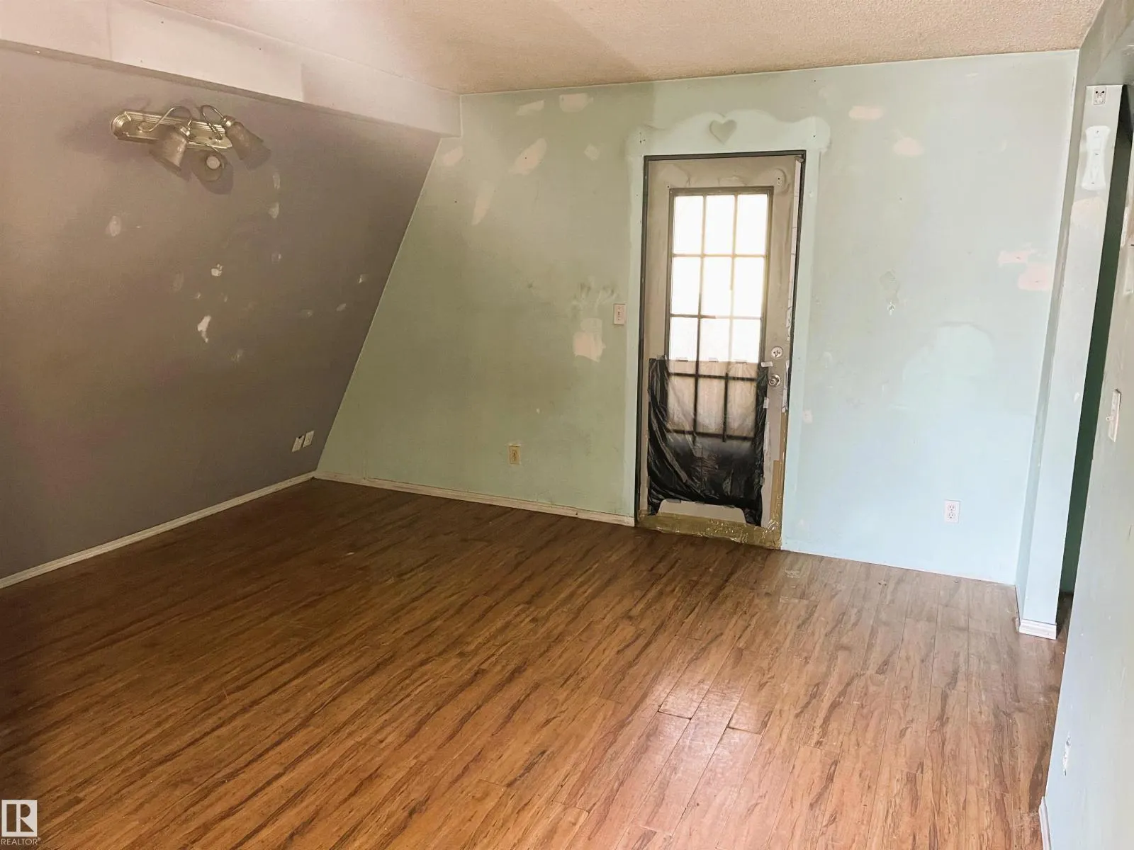 #205 61209 Rge Rd 465