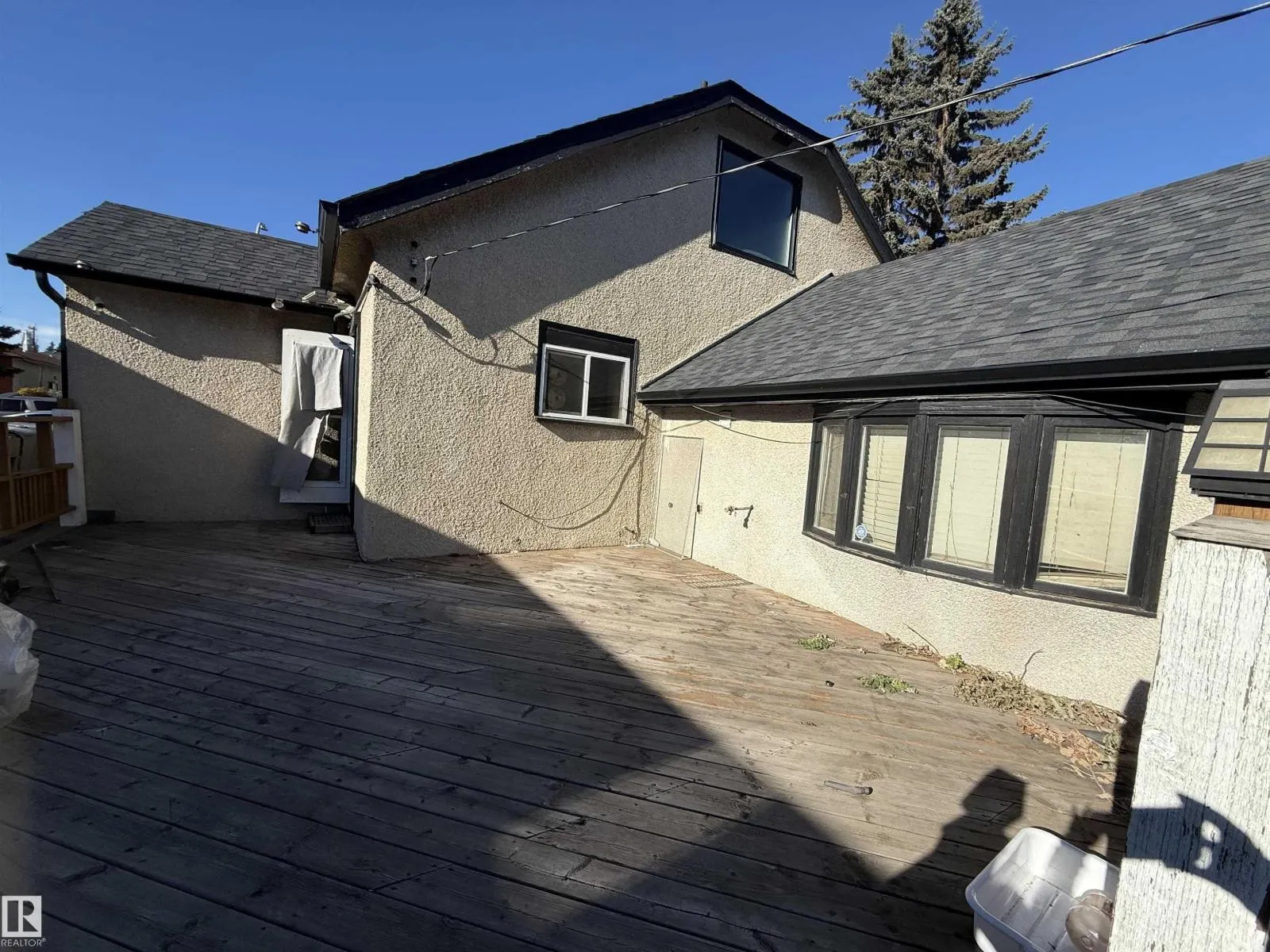 12749 85 ST NW