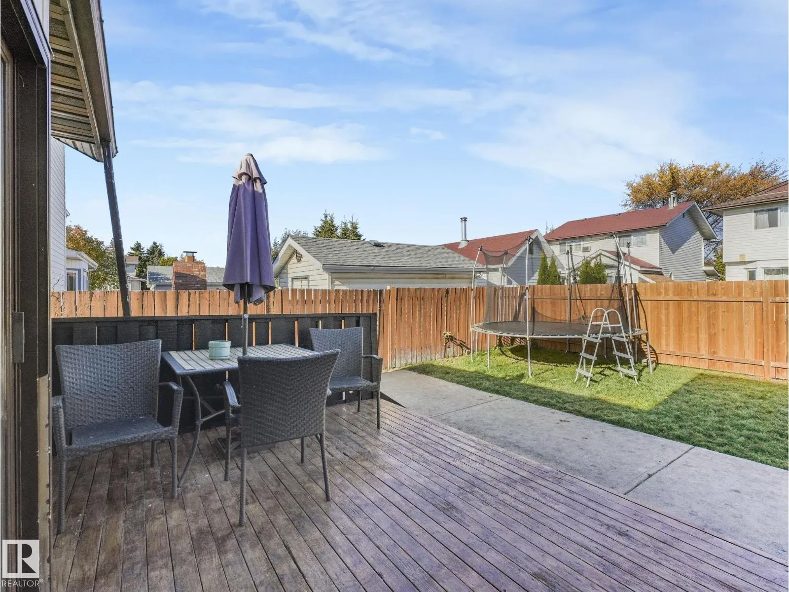 9824 164 AV NW