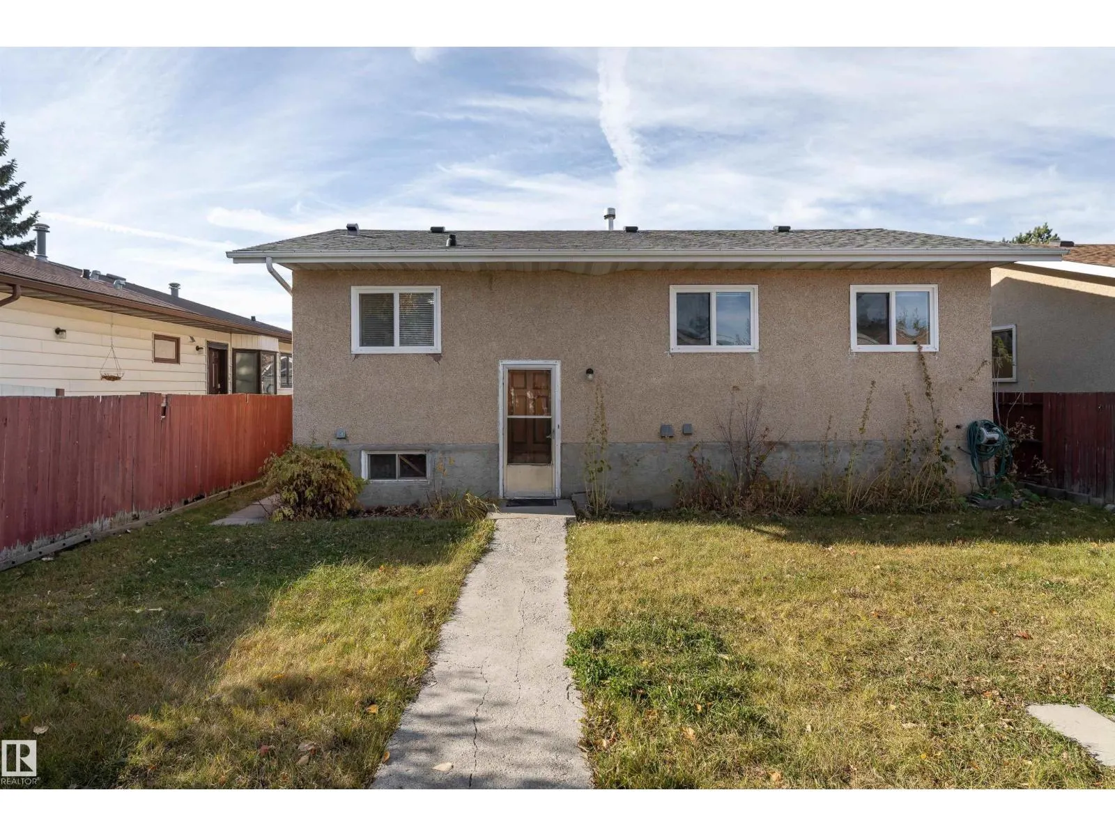 4906 31 AV NW