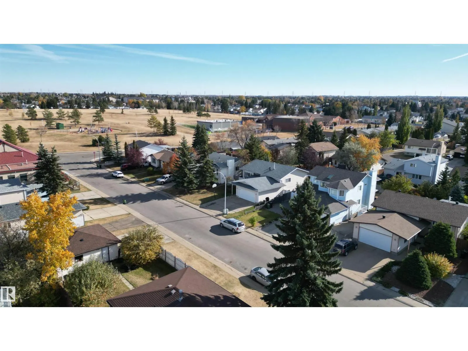 4906 31 AV NW