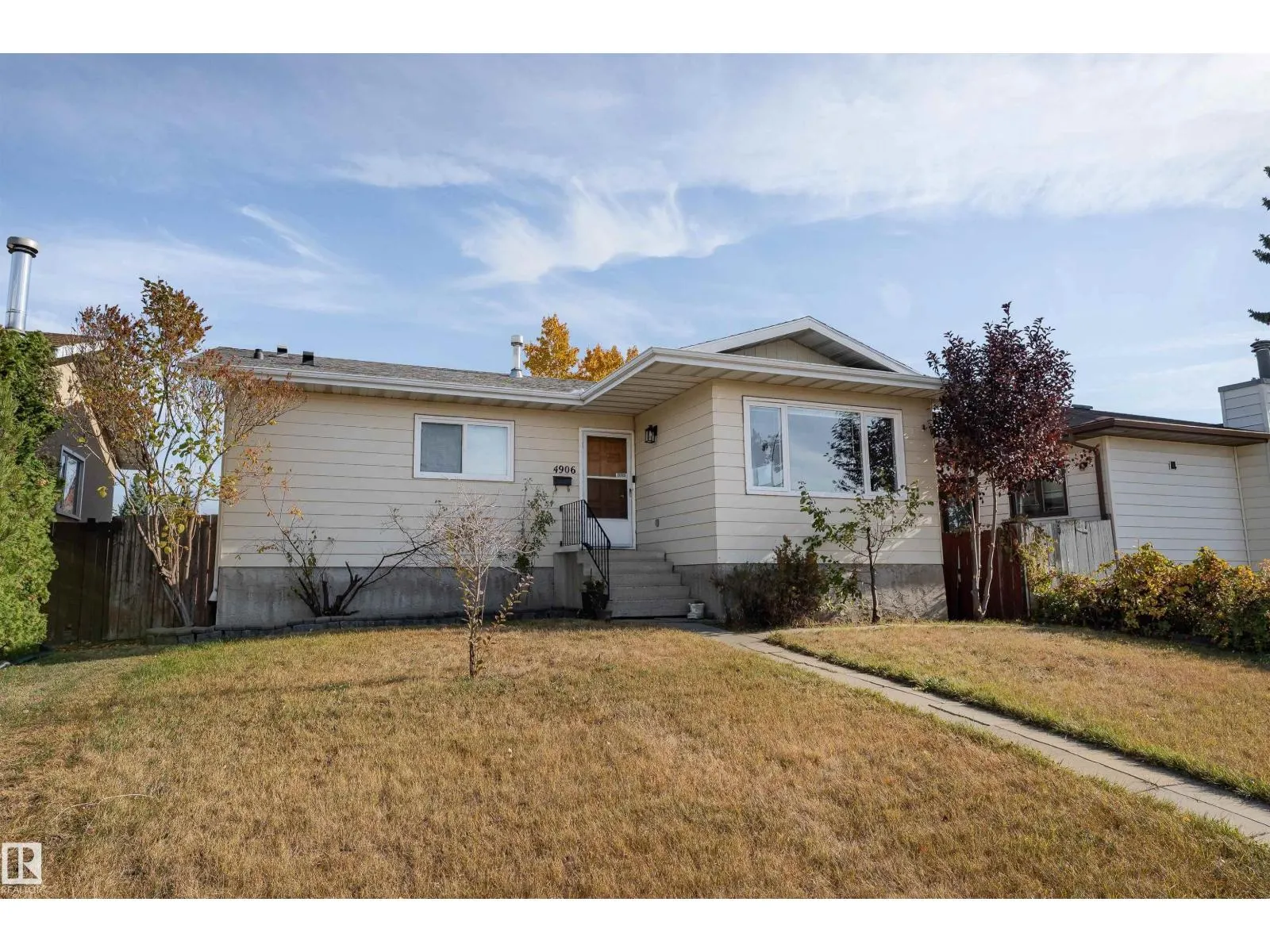 4906 31 AV NW