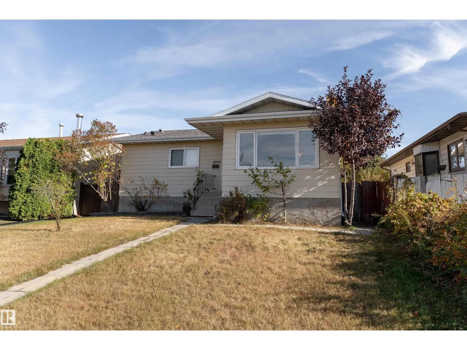 4906 31 AV NW