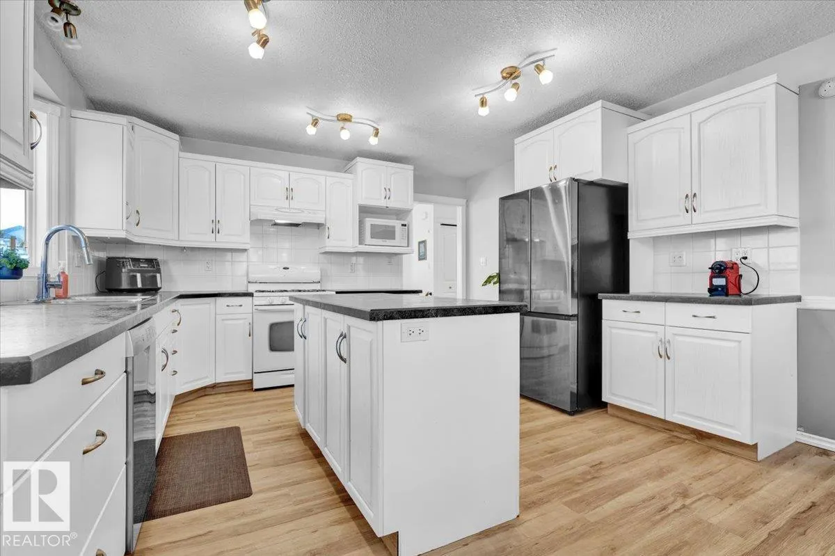 49 BIRCHMONT DR