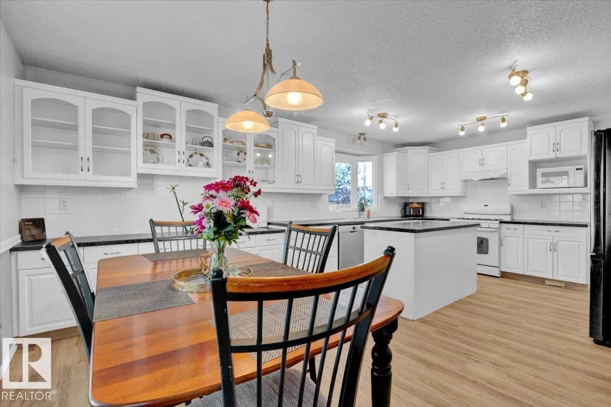 49 BIRCHMONT DR