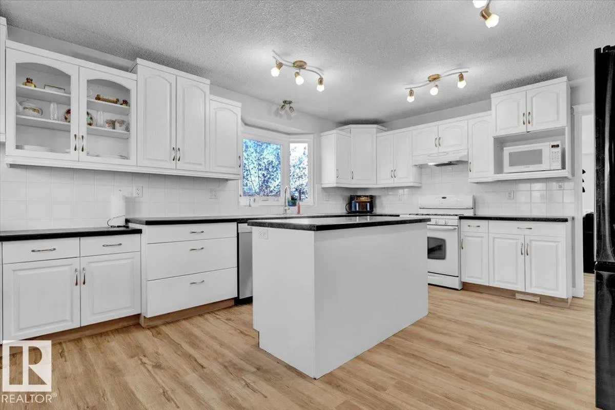49 BIRCHMONT DR