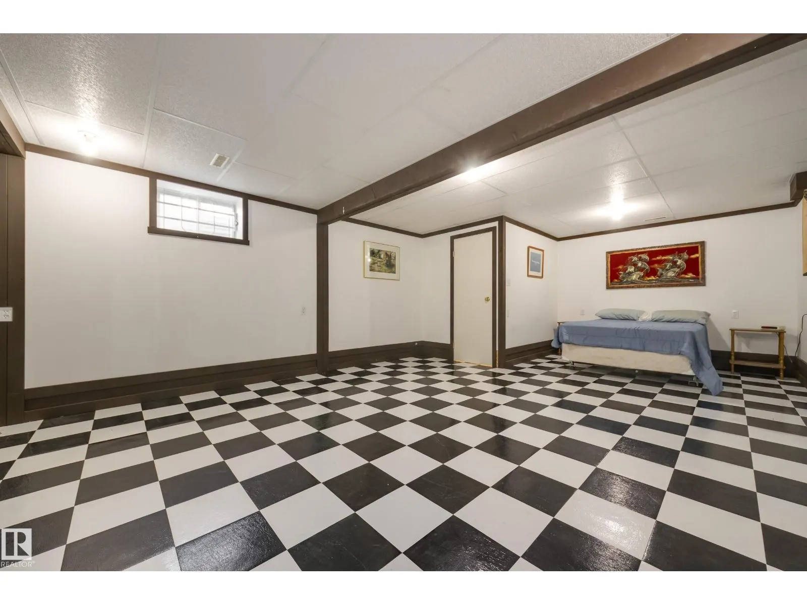 10315 154 AV NW