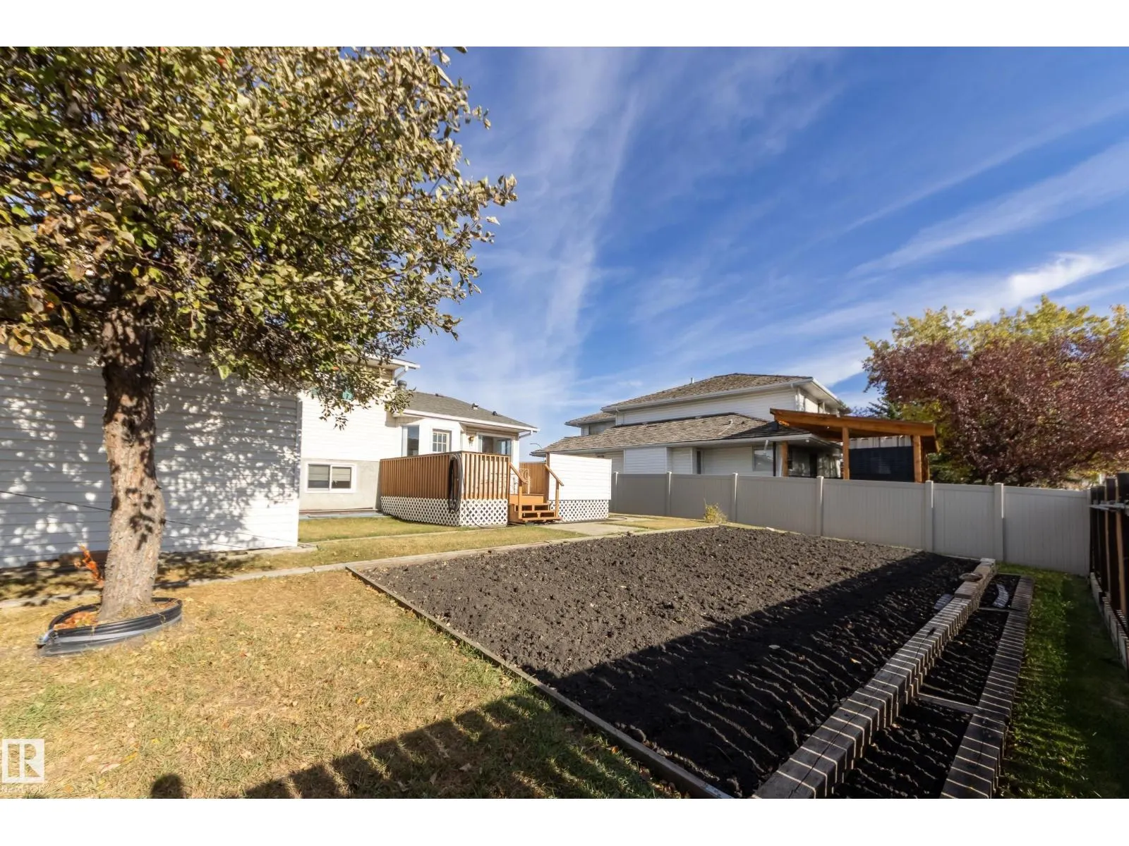 10315 154 AV NW