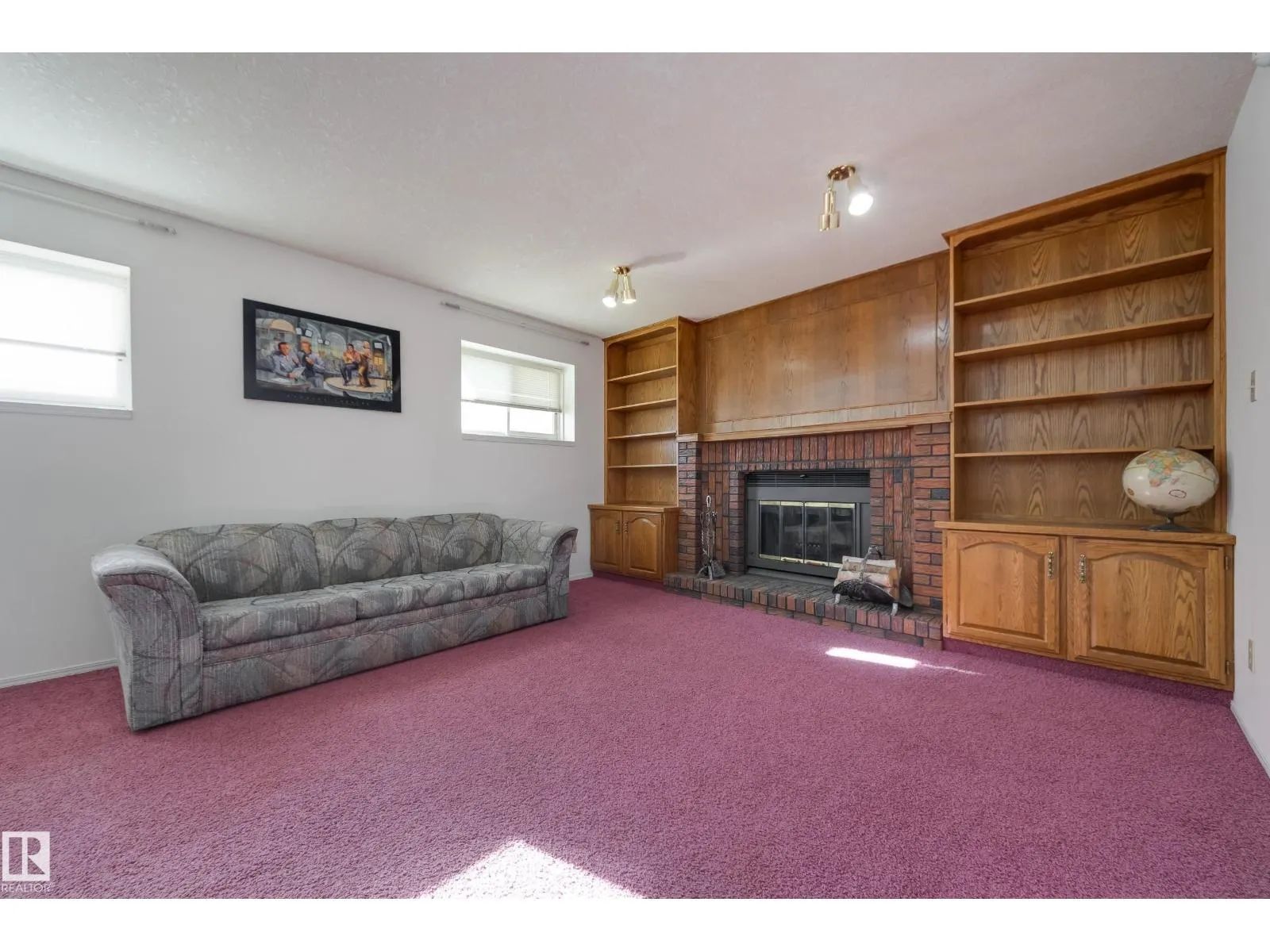 10315 154 AV NW