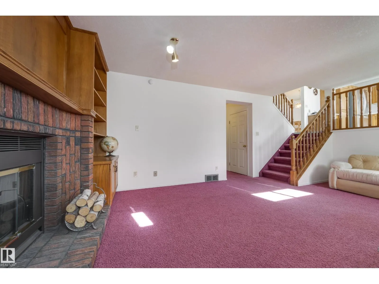 10315 154 AV NW