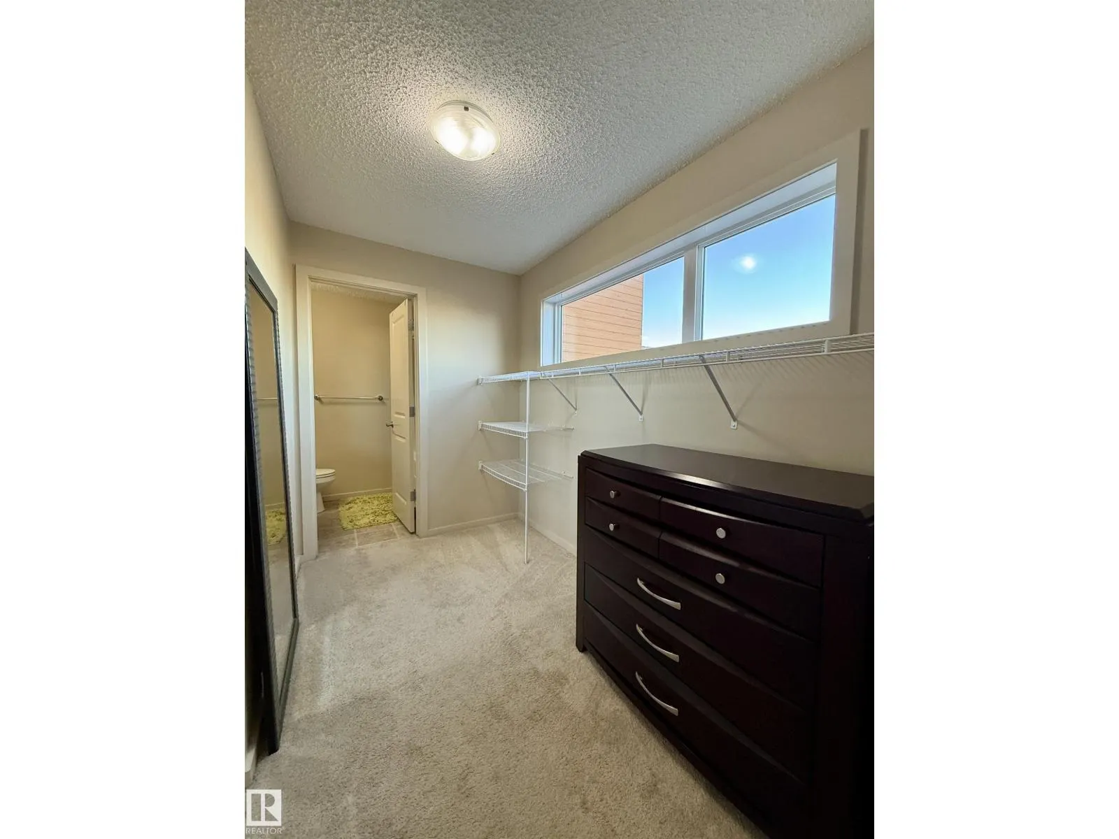 #202 340 WINDERMERE RD NW