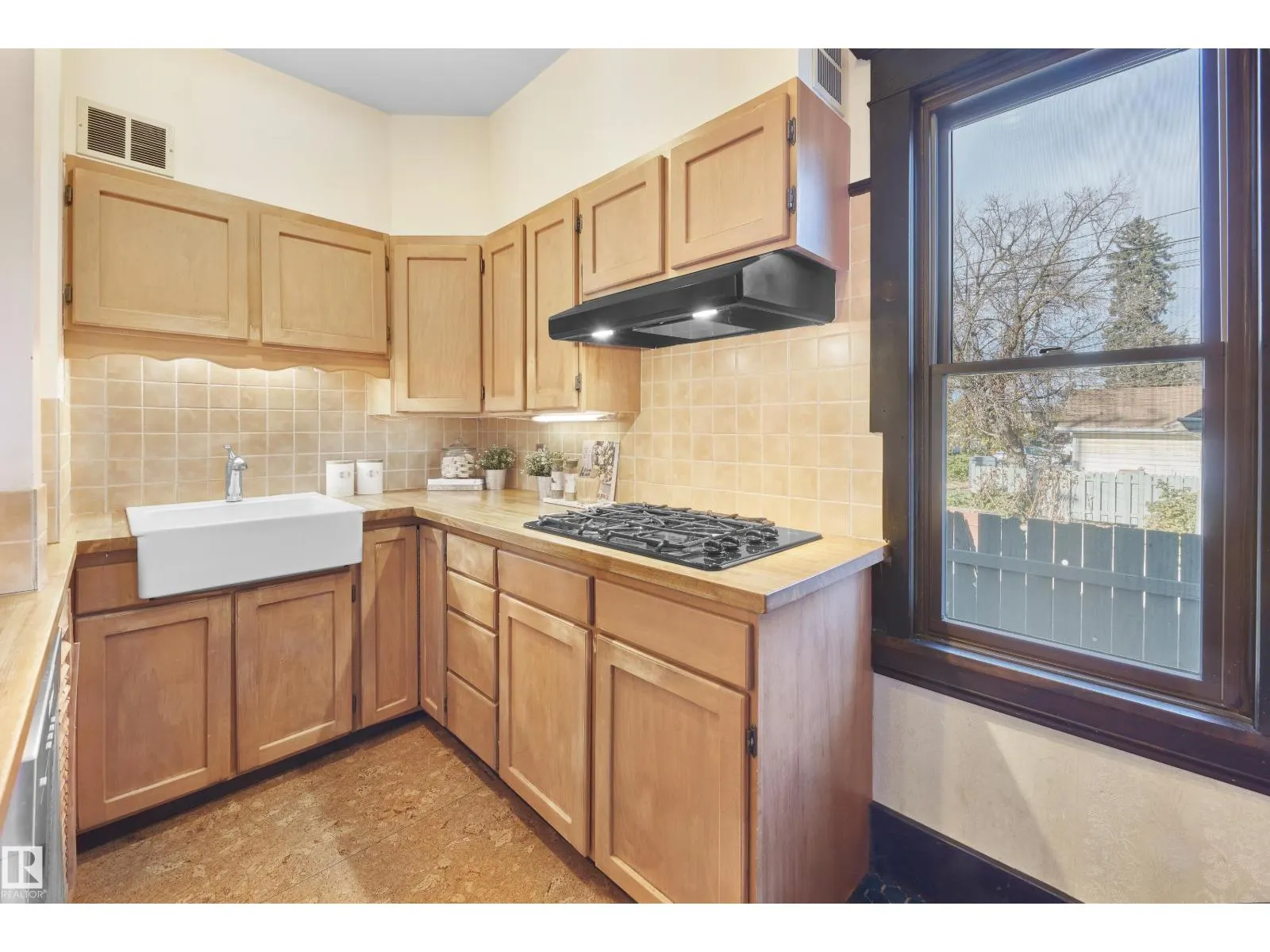 12614 106 AV NW
