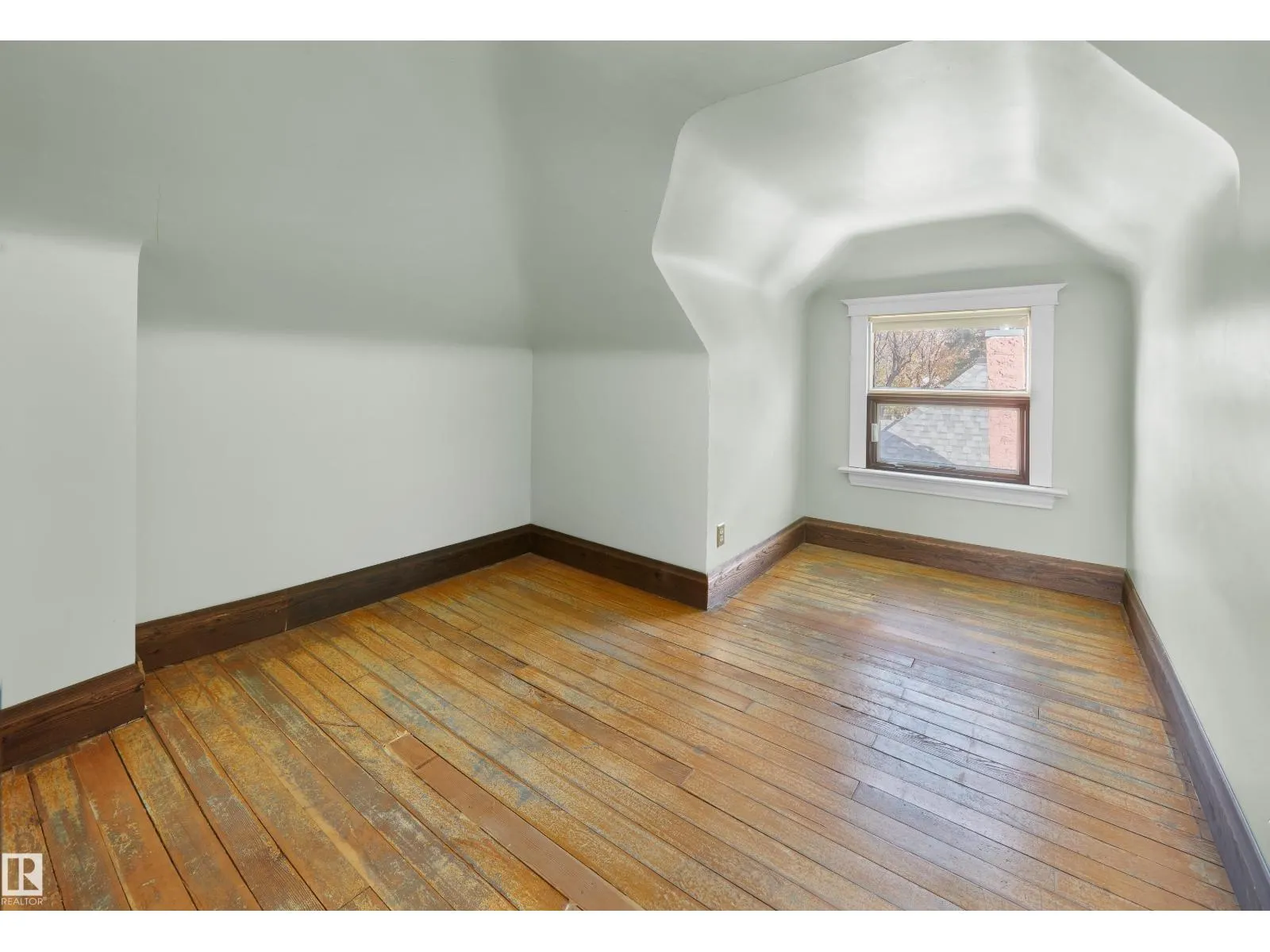 12614 106 AV NW