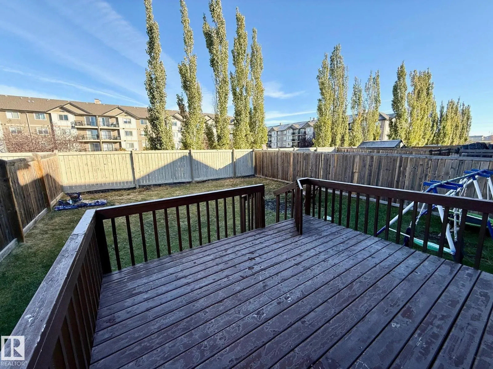 3236 17B AV NW