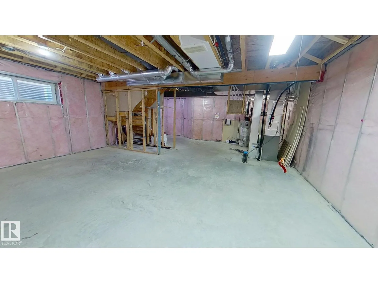 3236 17B AV NW