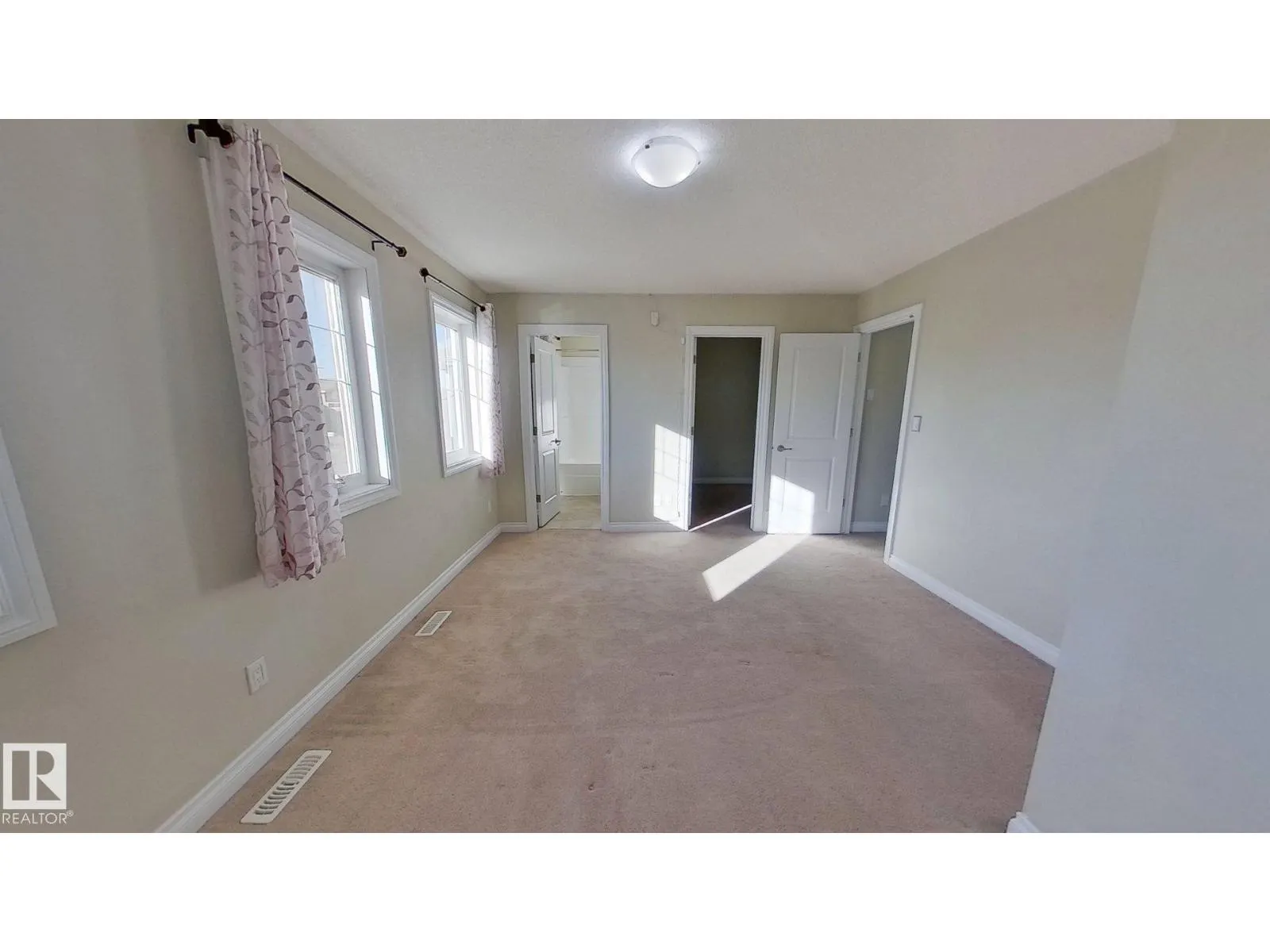 3236 17B AV NW