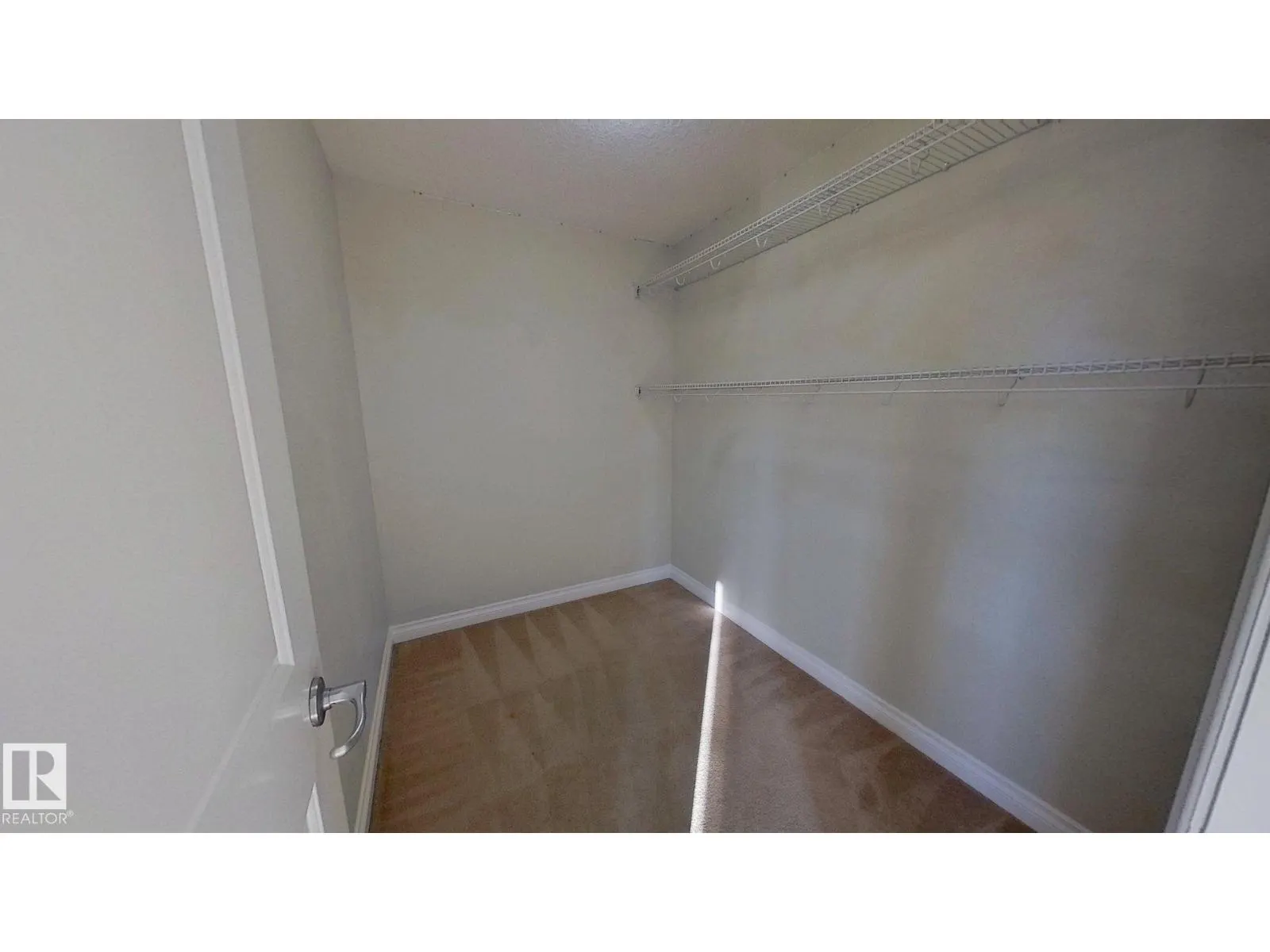 3236 17B AV NW