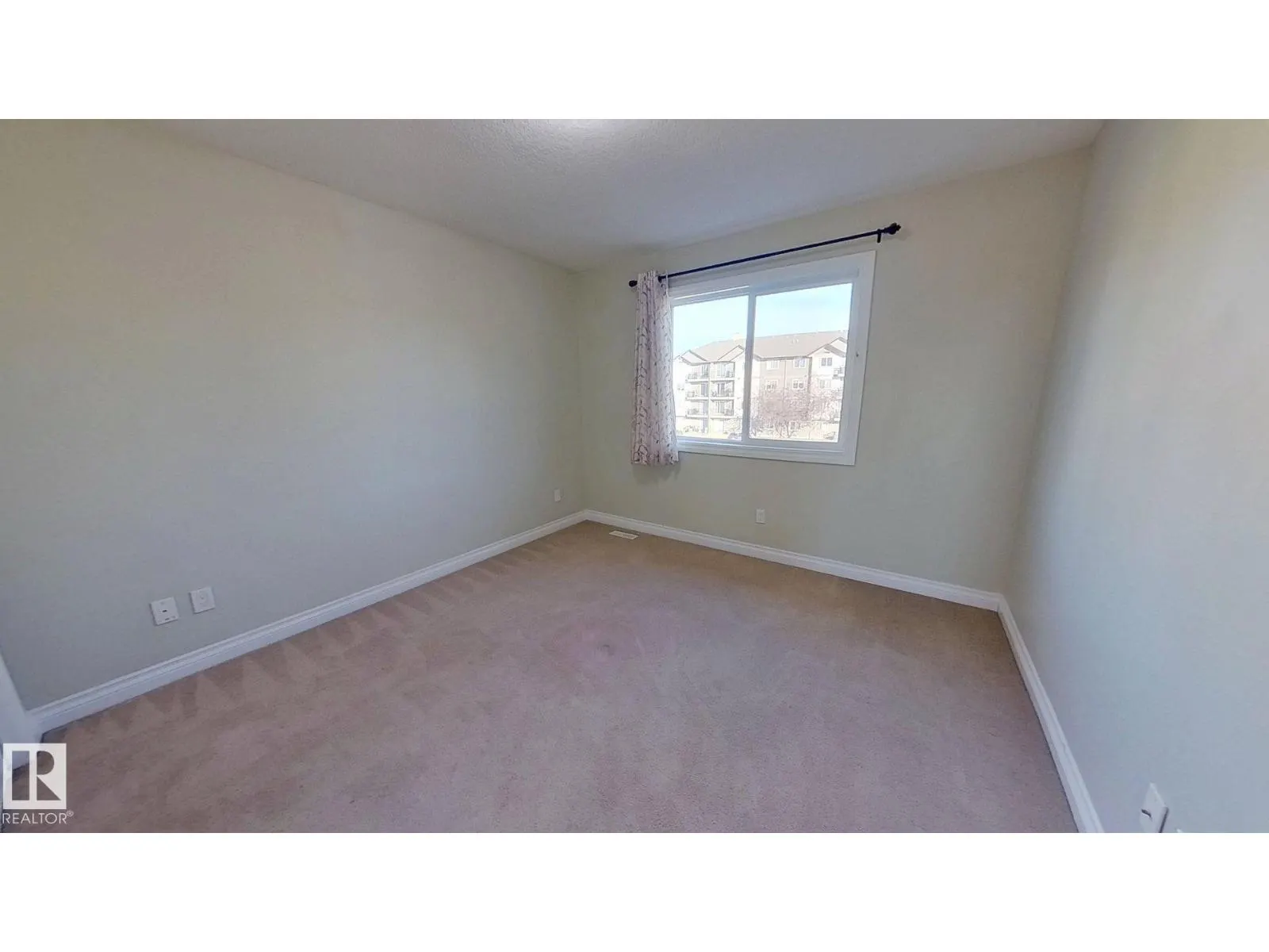3236 17B AV NW