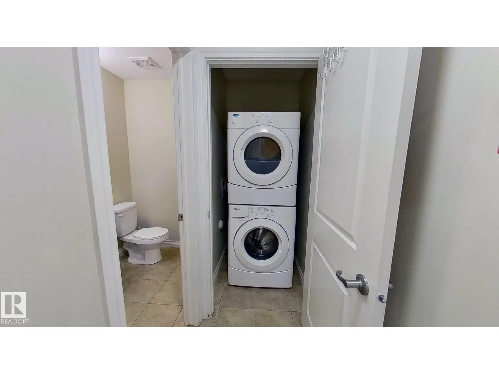 3236 17B AV NW